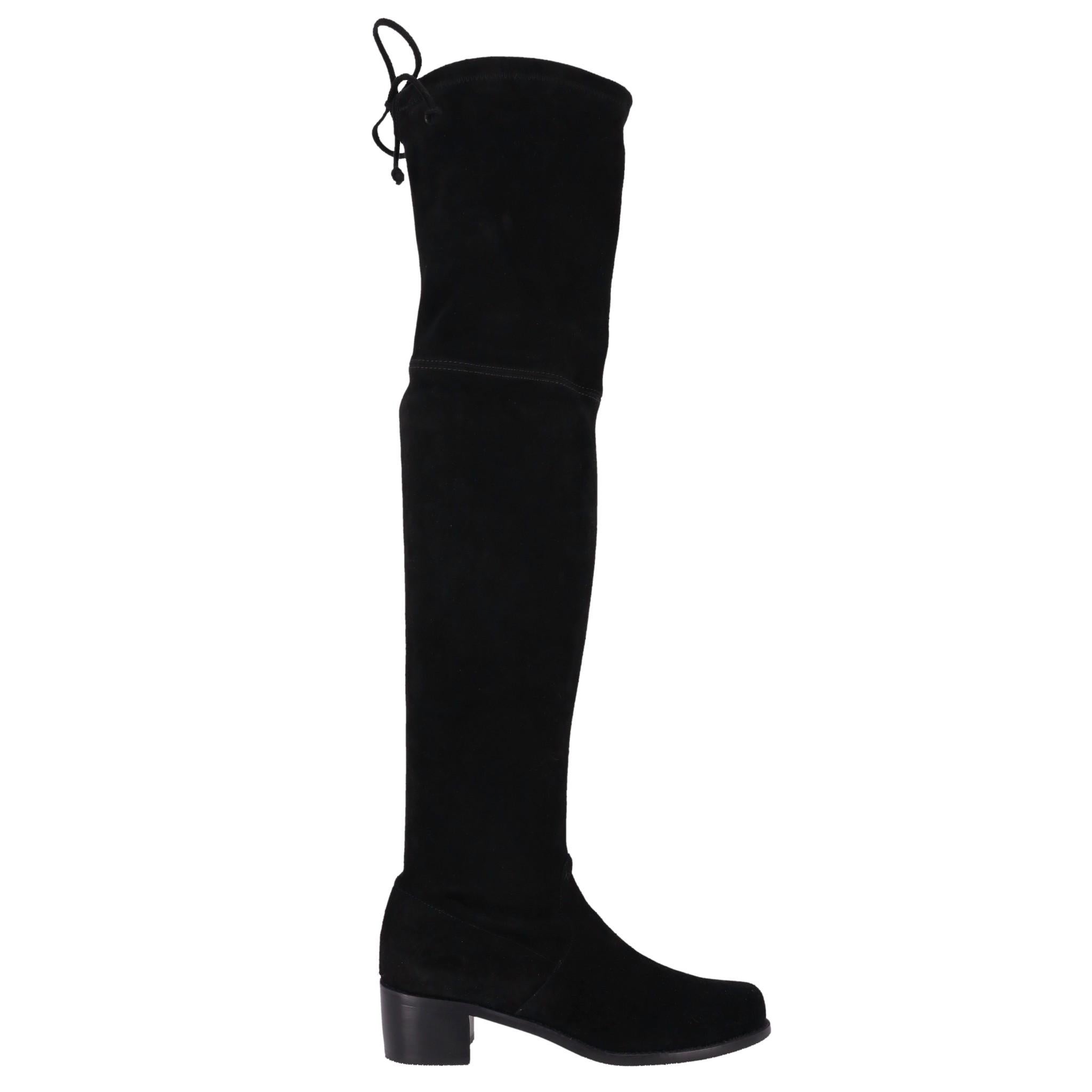 Stivali sopra il ginocchio Stuart Weitzman Midland

Realizzate in camoscio elasticizzato nero, presentano un tacco a spillo e una classica punta rotonda.

Il laccetto con coulisse nella parte superiore assicura una vestibilità sicura.

Taglia -