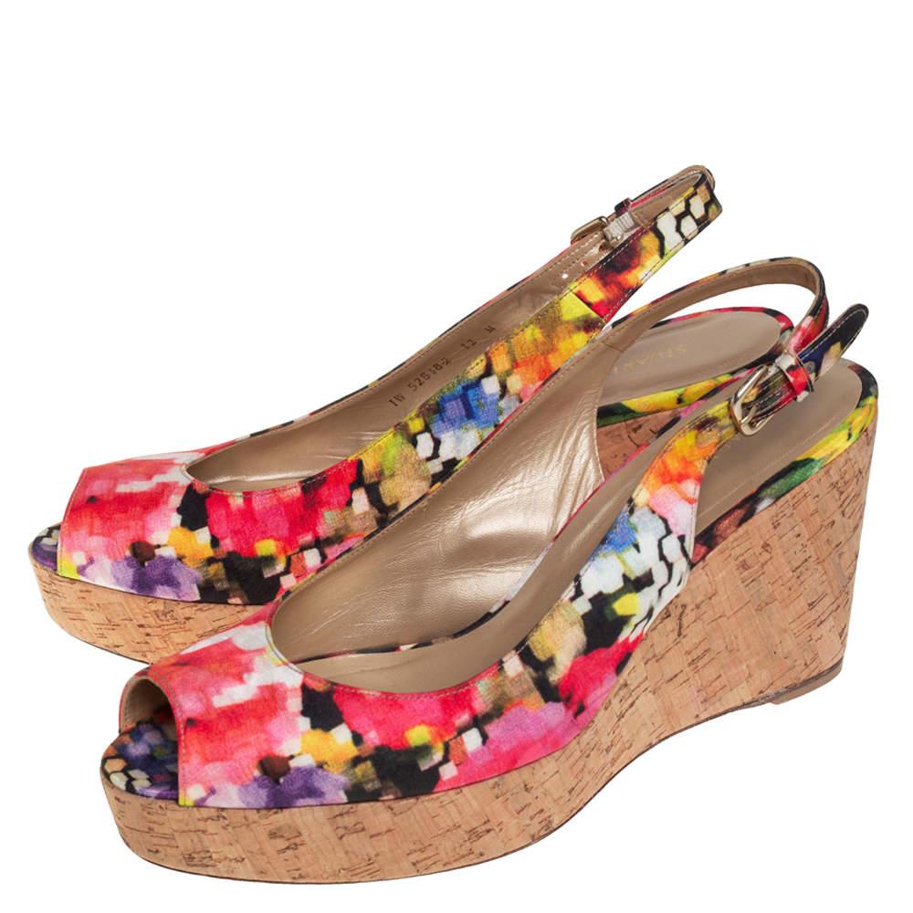 Stuart Weitzman Multicolor Brocade Fabric Cork Wedge Sandals Size 43.5 In Good Condition In Dubai, Al Qouz 2