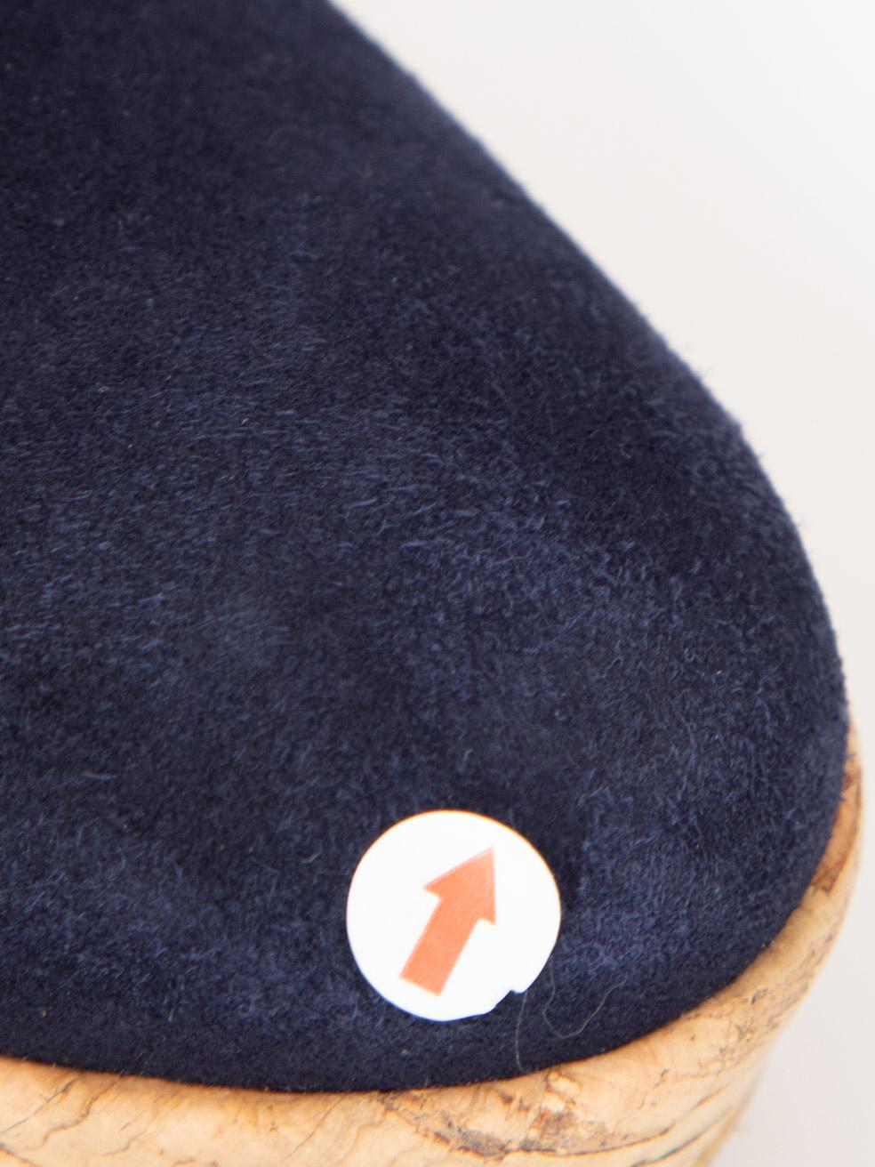 Stuart Weitzman Navy Suede Cork Heel Wedges Size US 6.5 en vente 1