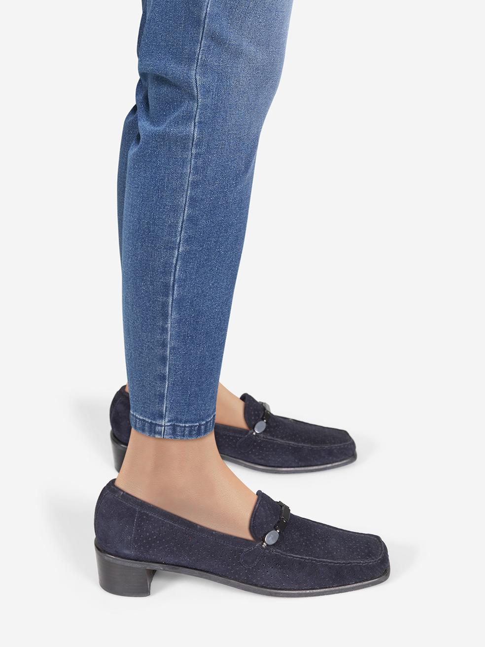 CONDITION is Very good. Minimal wear to the loafers is evident. Minimal abrasion on the heel and counter of both shoes on this used Stuart Weitzman designer resale item.
 
 
 
 Details
 
 
 Navy
 
 Suede
 
 Loafers
 
 Square toe
 
 Low block heel
 
