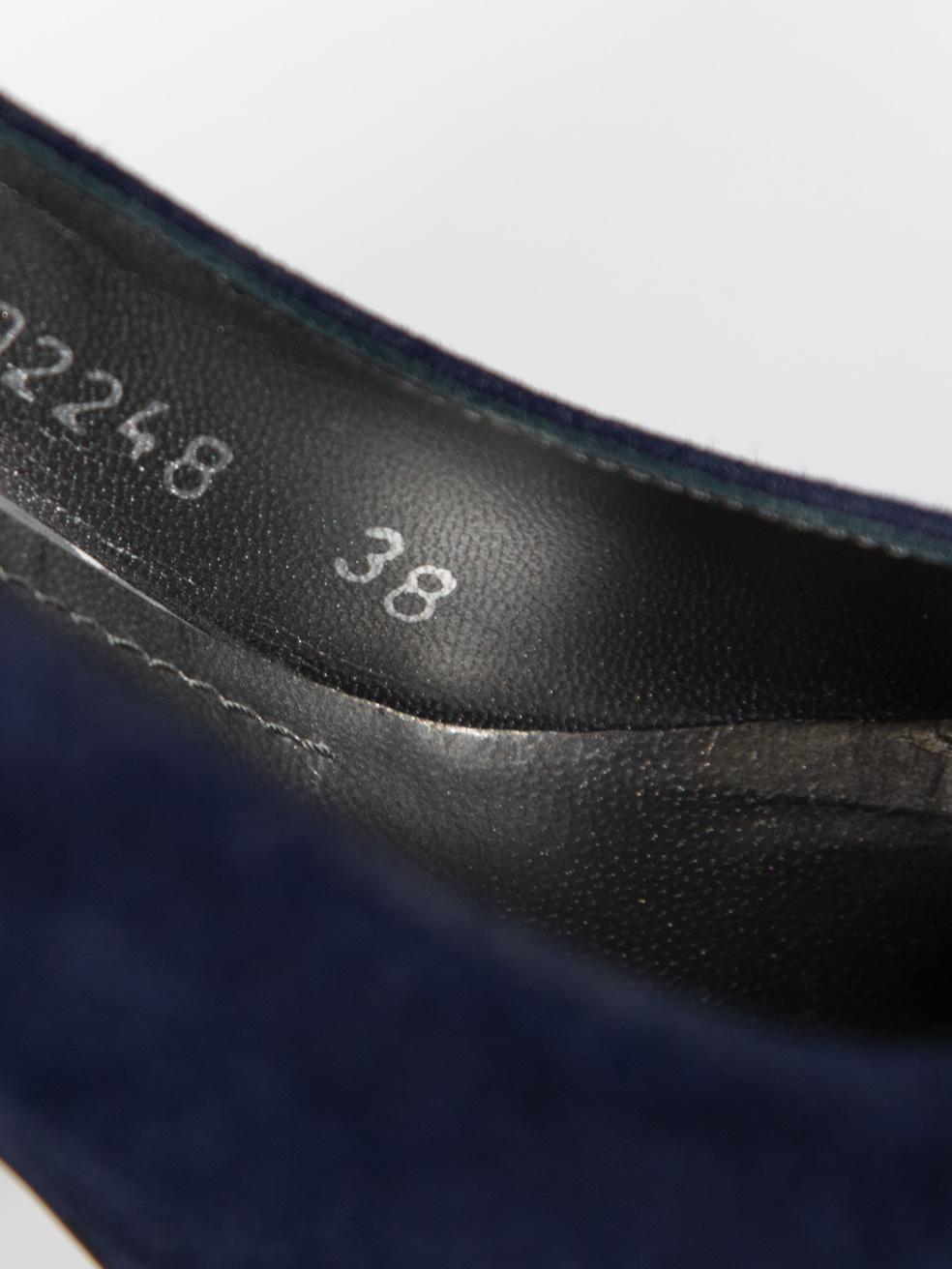 Stuart Weitzman escarpins à plateforme en daim bleu marine, taille IT 38 en vente 2