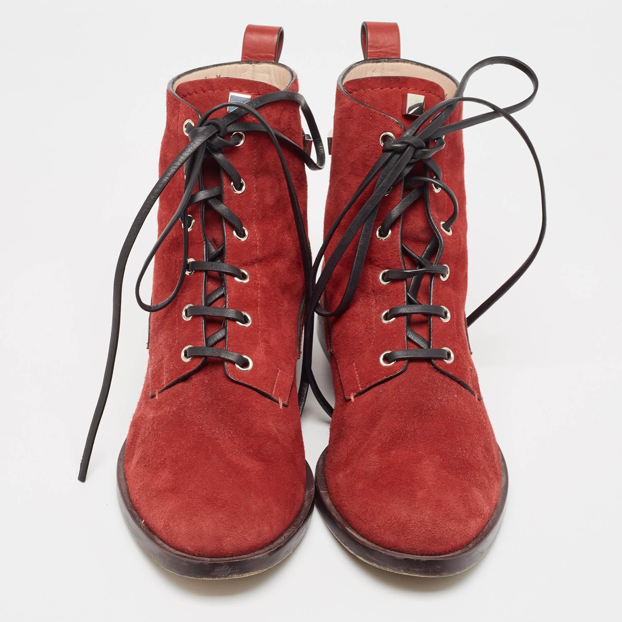 Marron Stuart Weitzman - Bottines rouges en daim et cuir, taille 42,5 en vente
