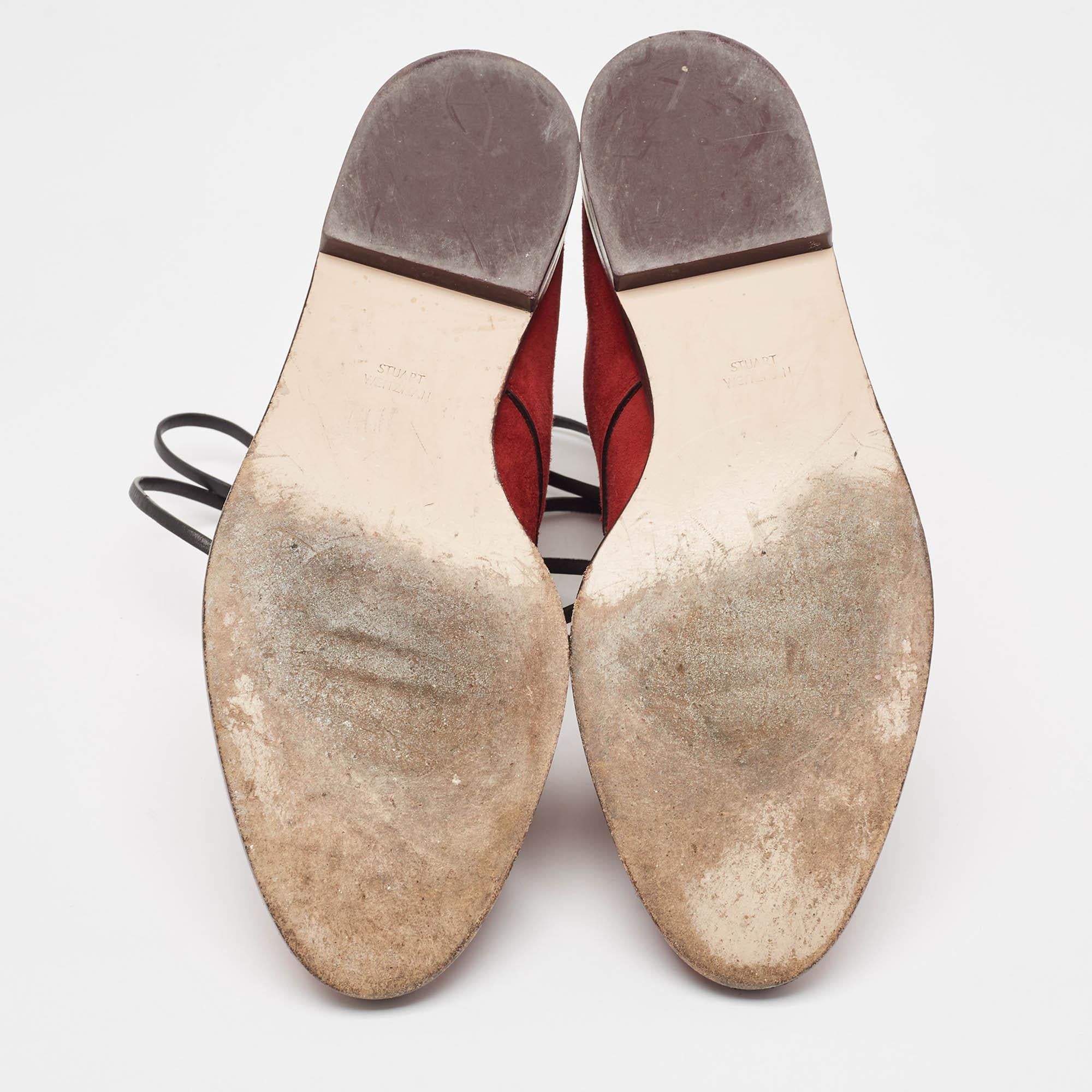 Stuart Weitzman - Bottines rouges en daim et cuir, taille 42,5 en vente 1