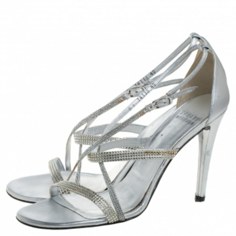 Stuart Weitzman Silver Leather Crystal Embellished Strappy Sandals Size 40 For Sale 3