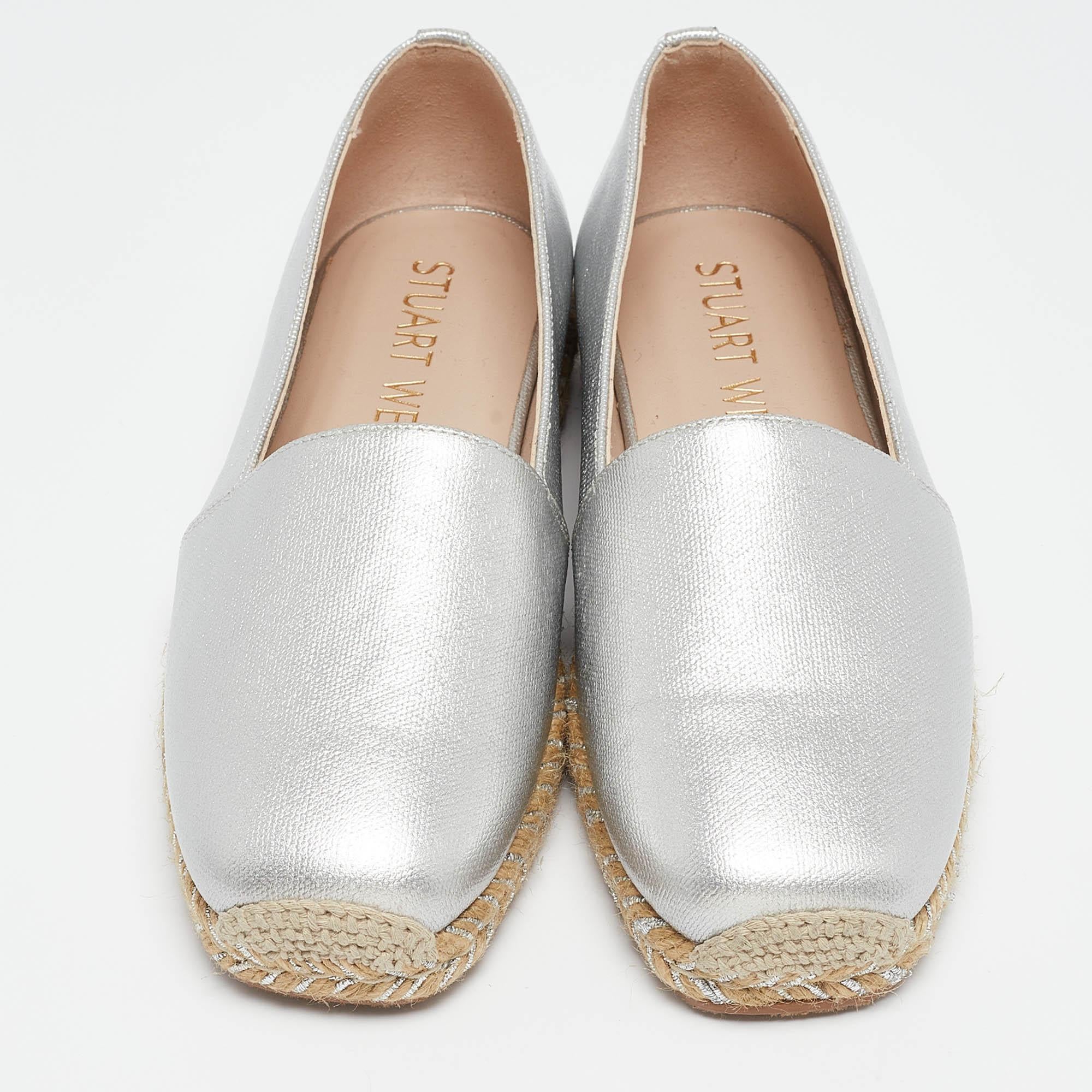 Stuart Weitzman Silver Leather Espadrille Flats Size 36 In Excellent Condition In Dubai, Al Qouz 2