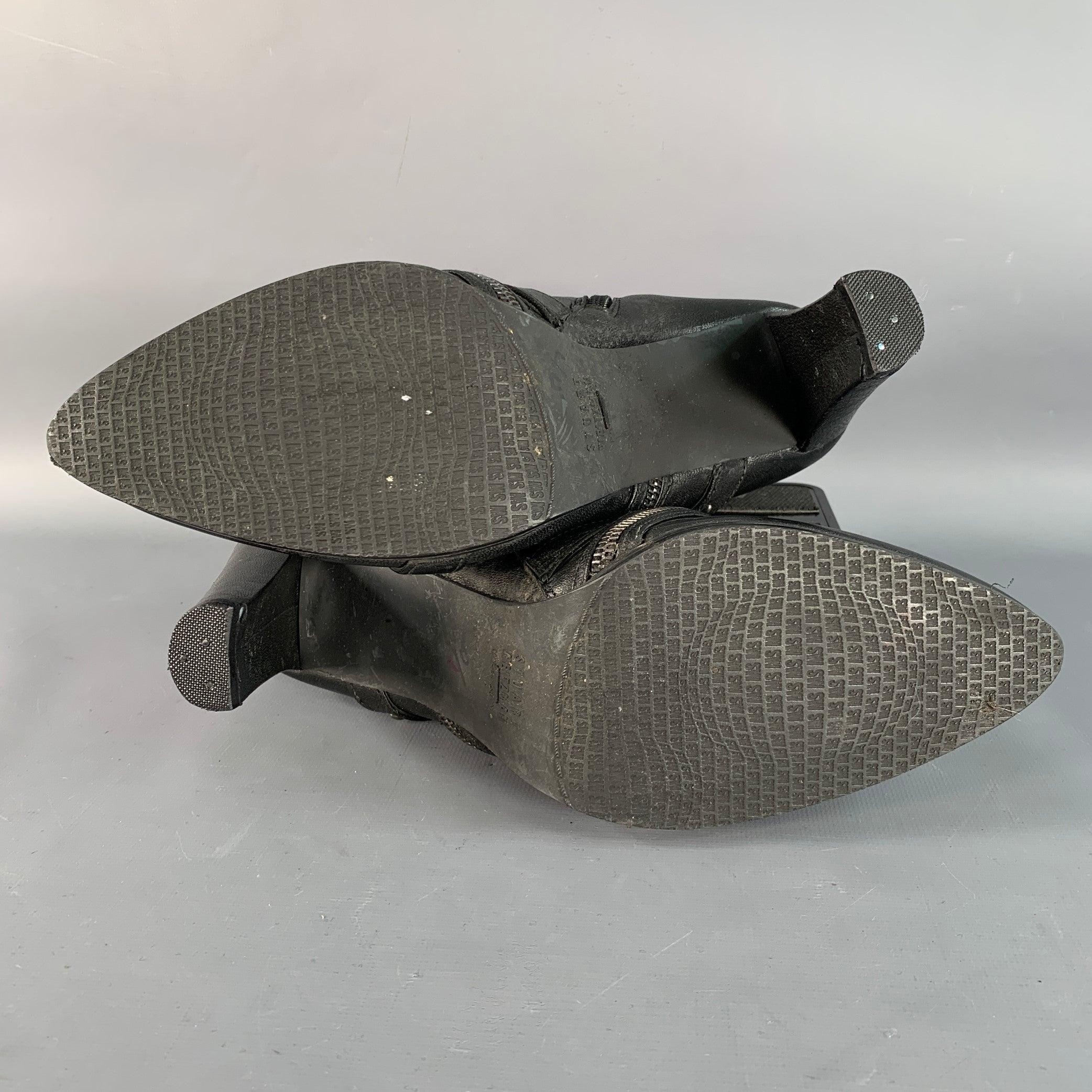 STUART WEITZMAN Größe 10 Schwarz Nieten Reißverschlüsse Lederstiefel im Angebot 2