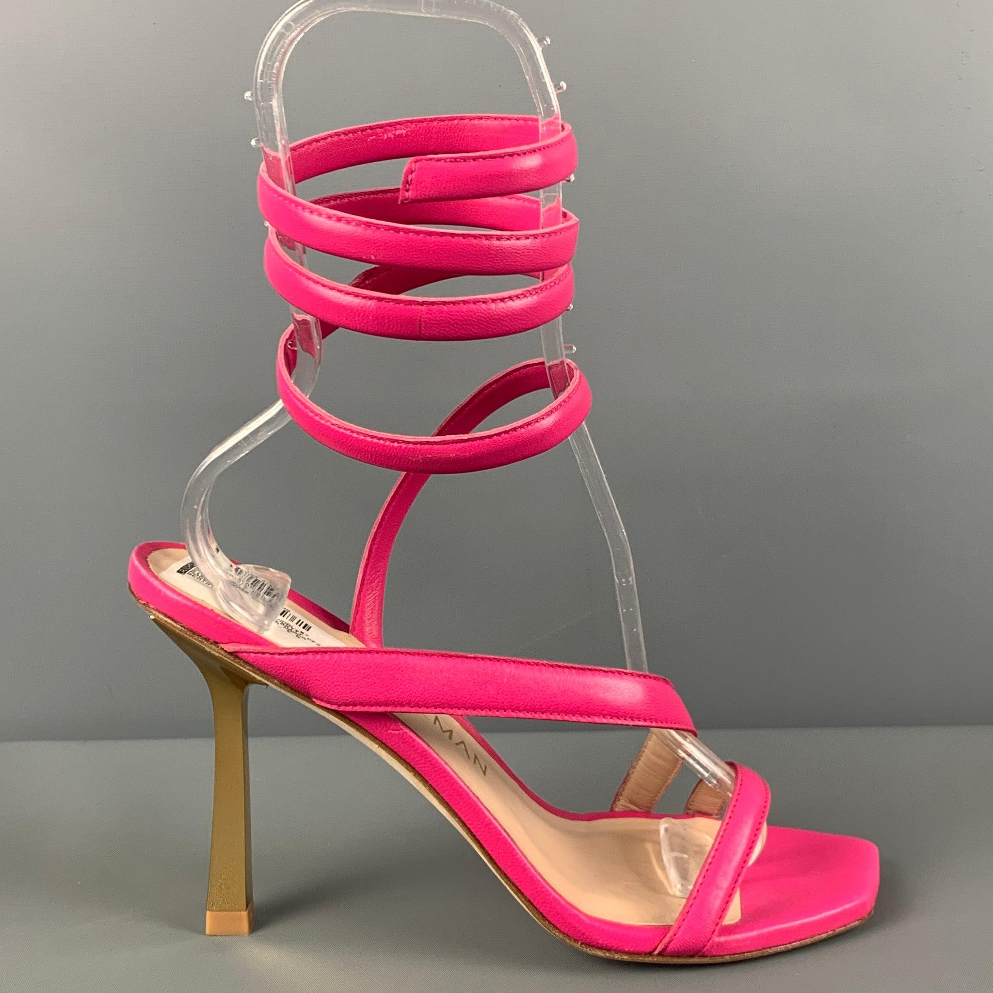 STUART WEITZMAN 