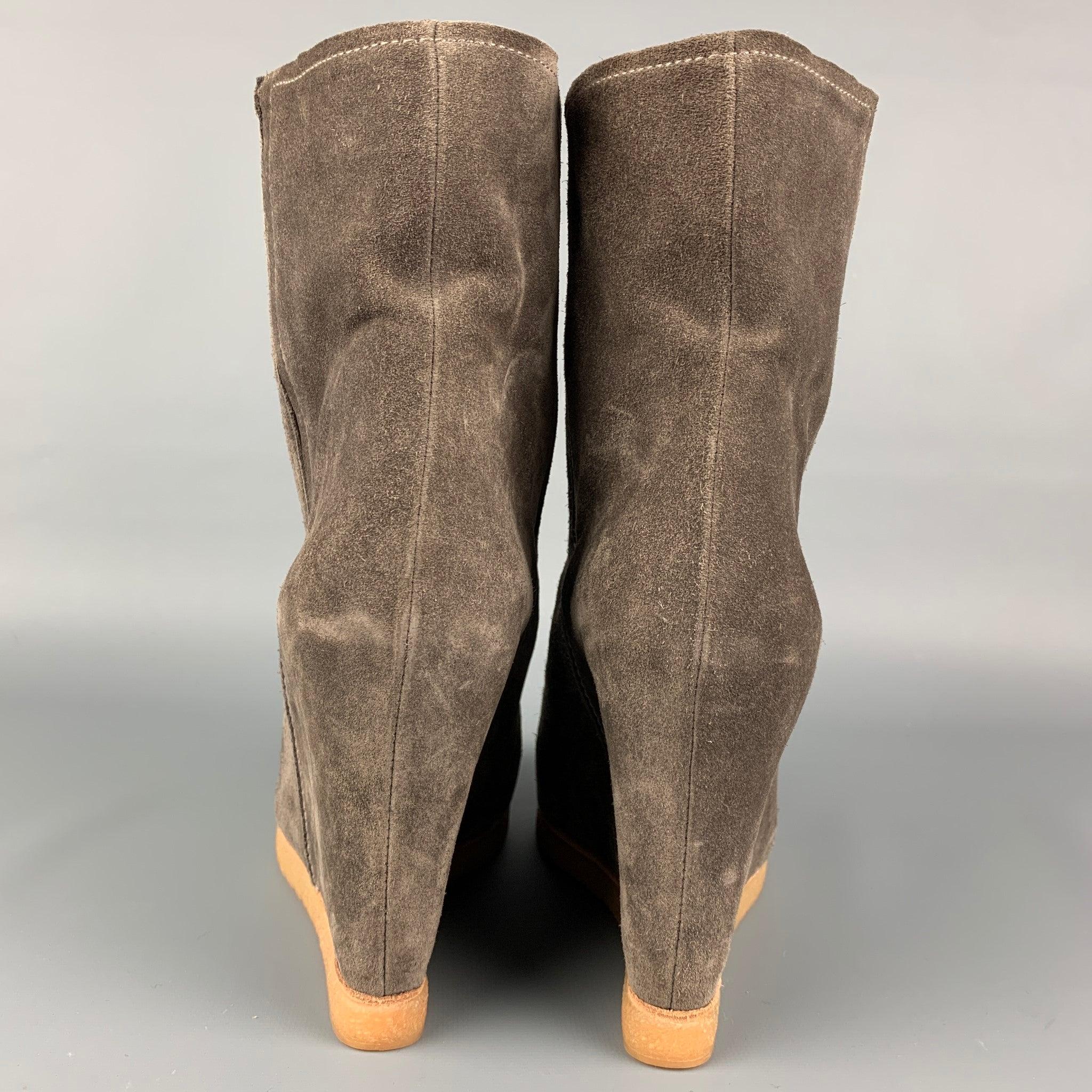 STUART WEITZMAN Size 9 Taupe Suede Wedge Boots For Sale 1