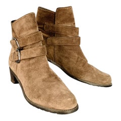 Stuart Weitzman - Stivaletti con fibbia in pelle scamosciata marrone - misura 9,5