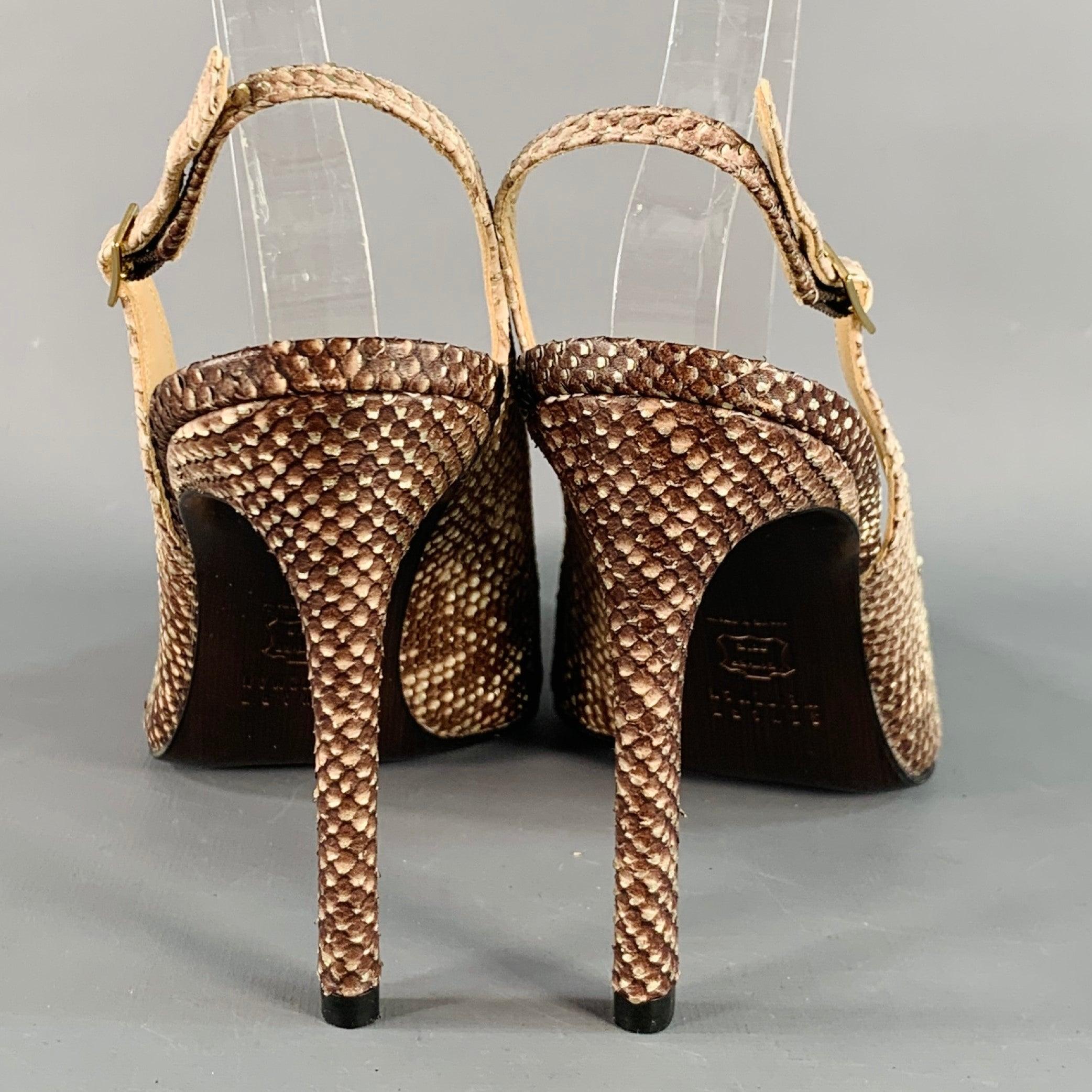 STUART WEITZMAN Size 9.5 Daisy Grey Gold Textured Snakeskin Effect Leather Slingback Pumps In Good Condition For Sale In San Francisco, CA