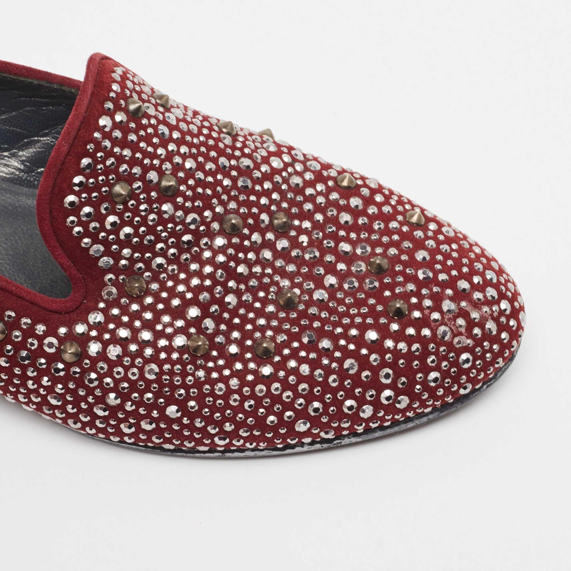 Stuart Weitzman Wildleder Kristall verschönert Nieten Smoking Slippers Größe 37,5 im Angebot 2