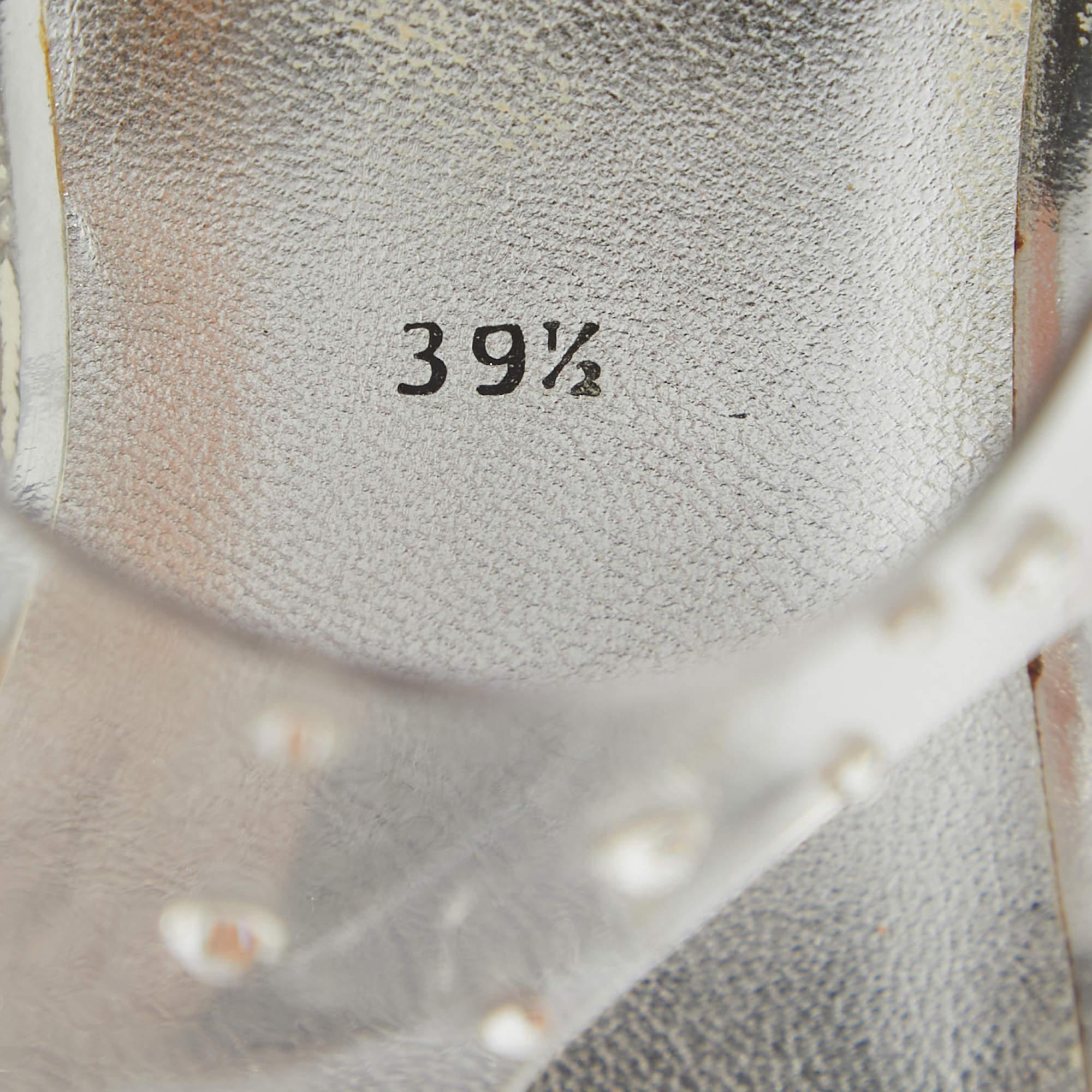 Stuart Weitzman Sandali con Cinturino alla Caviglia in PVC Trasparente Taglia 39.5 in vendita 3