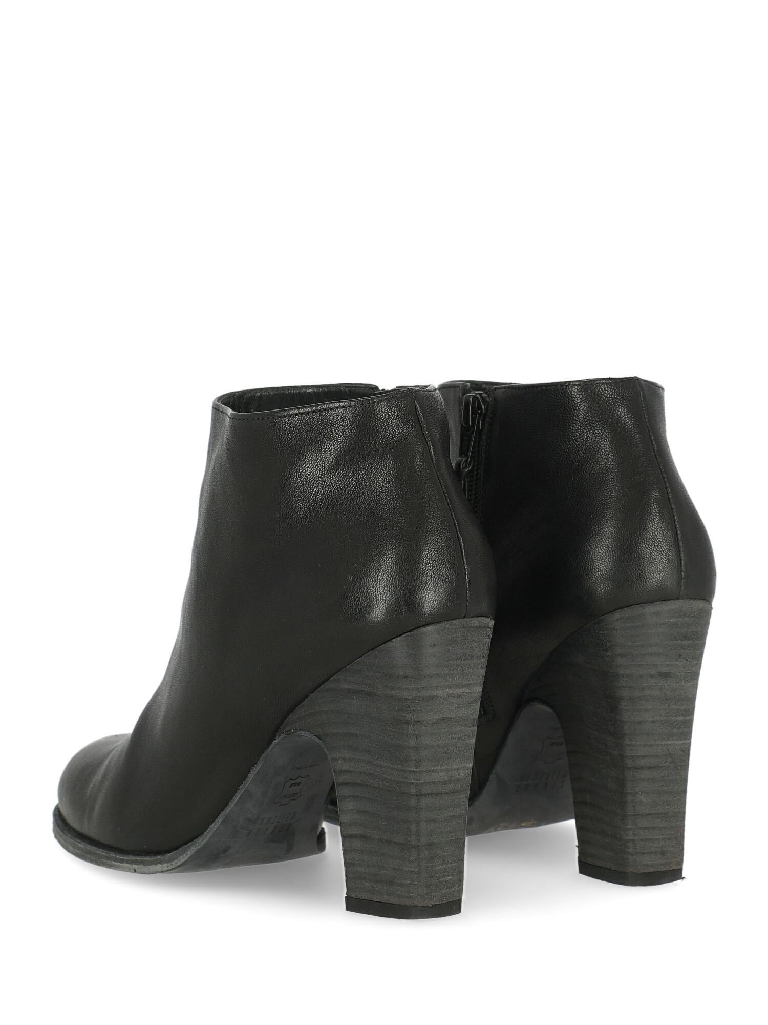 Women's Stuart Weitzman Woman Ankle boots Black Leather IT 39.5 For Sale