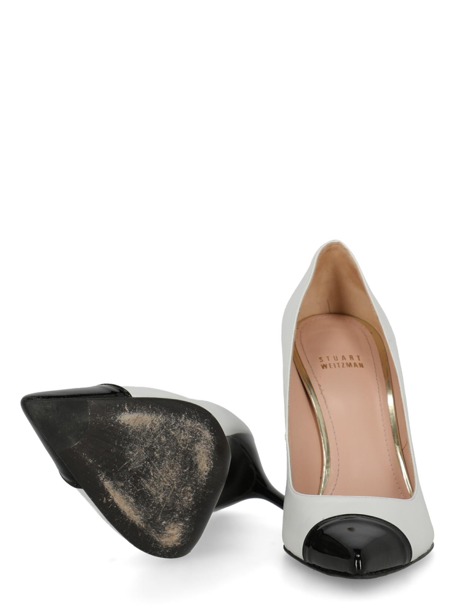 Stuart Weitzman  Women   Pumps  Black, White Leather EU 39 In Good Condition For Sale In Milan, IT