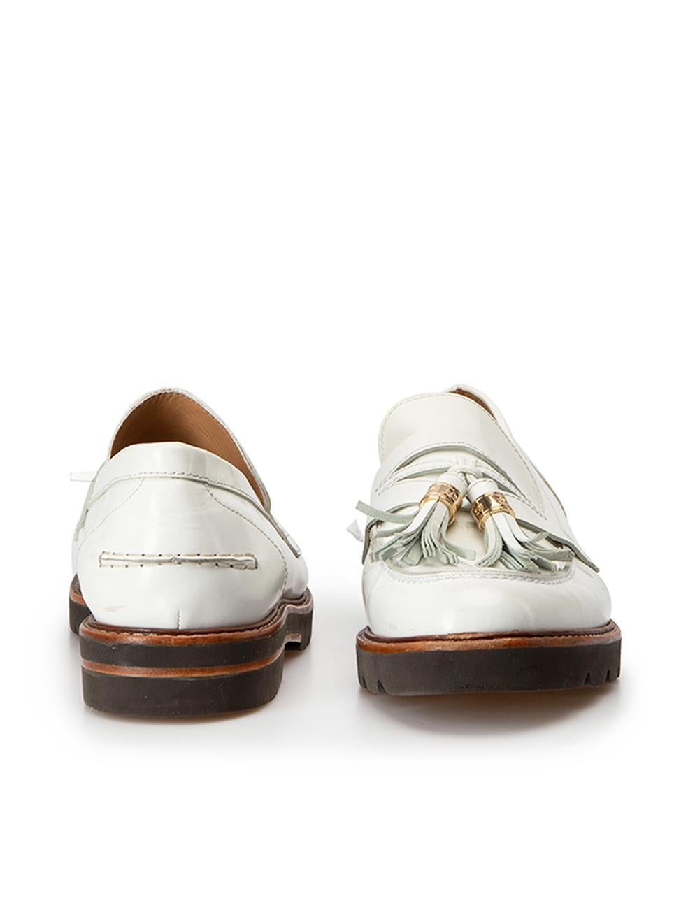 Stuart Weitzman Women's White Tassel Detail Loafers In Good Condition For Sale In London, GB