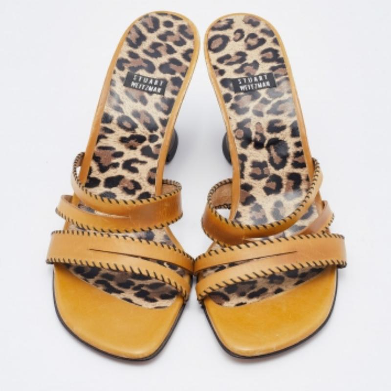 Ces sandales encadreront vos pieds de manière élégante. Fabriquées à partir de matériaux de qualité, elles présentent un design élégant et des semelles intérieures confortables.