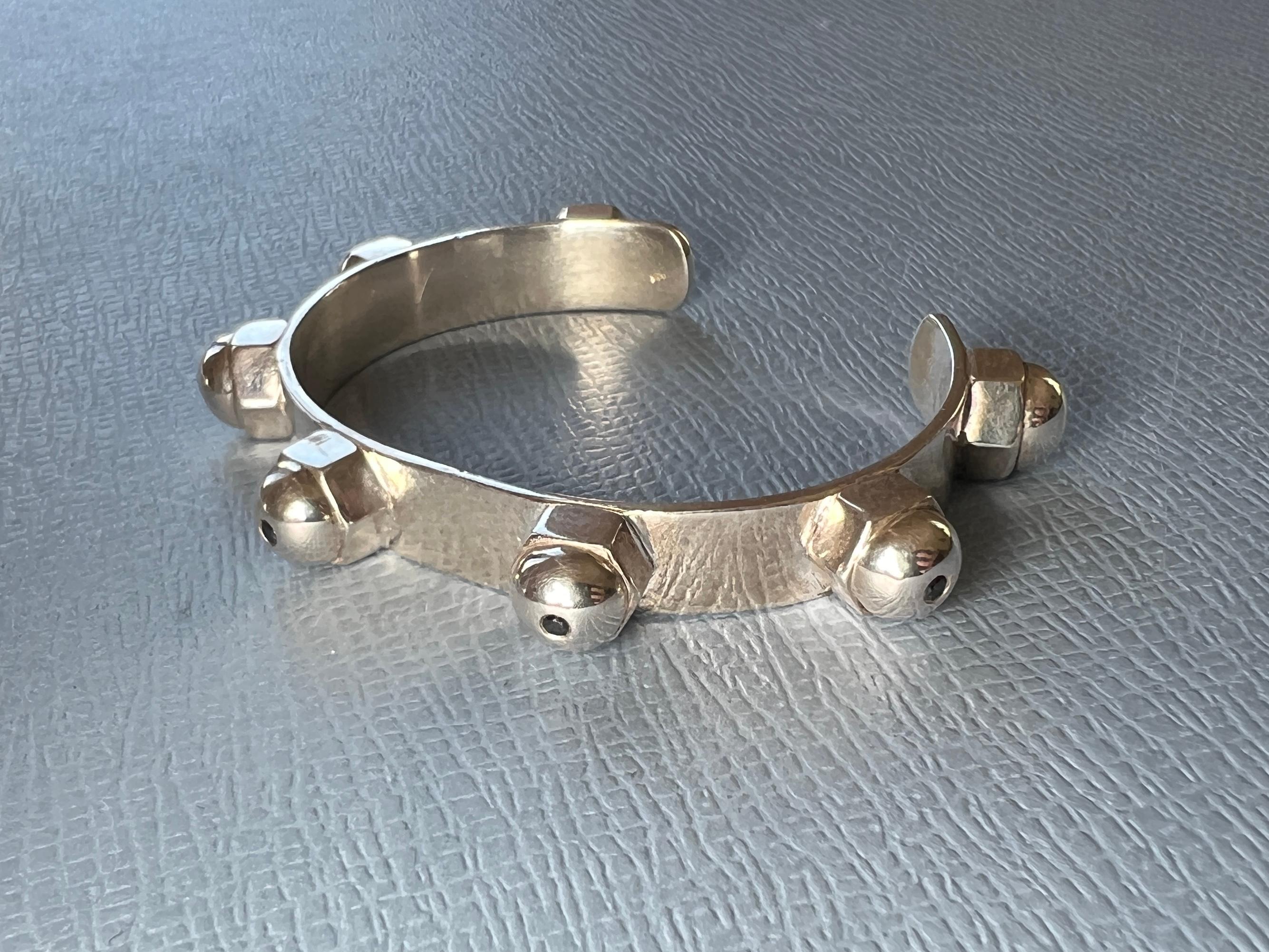 Bracciale con borchia in argento con gemme arcobaleno Chakra Diamante in vendita 1