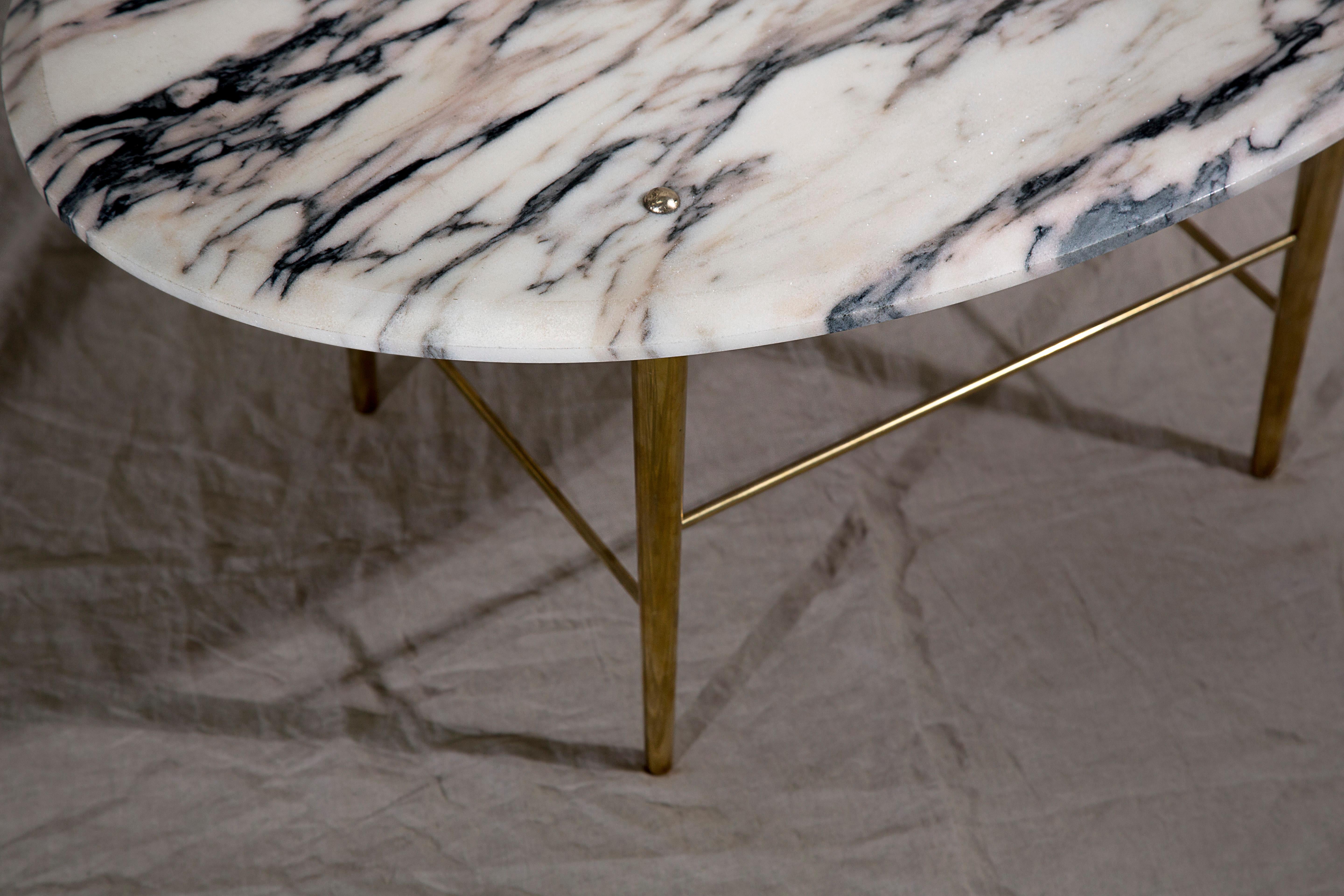 Modern Stud Coffee Table in Vulcanatta Marble and Polished Brass — Small For Sale