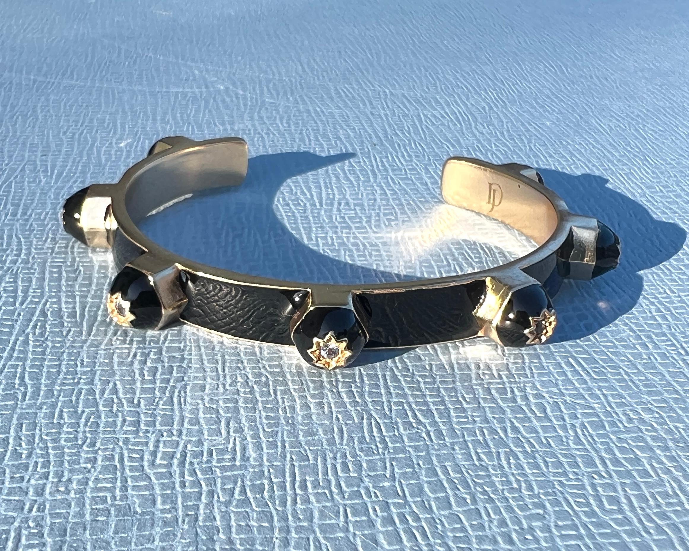 Taille brillant Bracelet manchette en émail Tanzanite en vente
