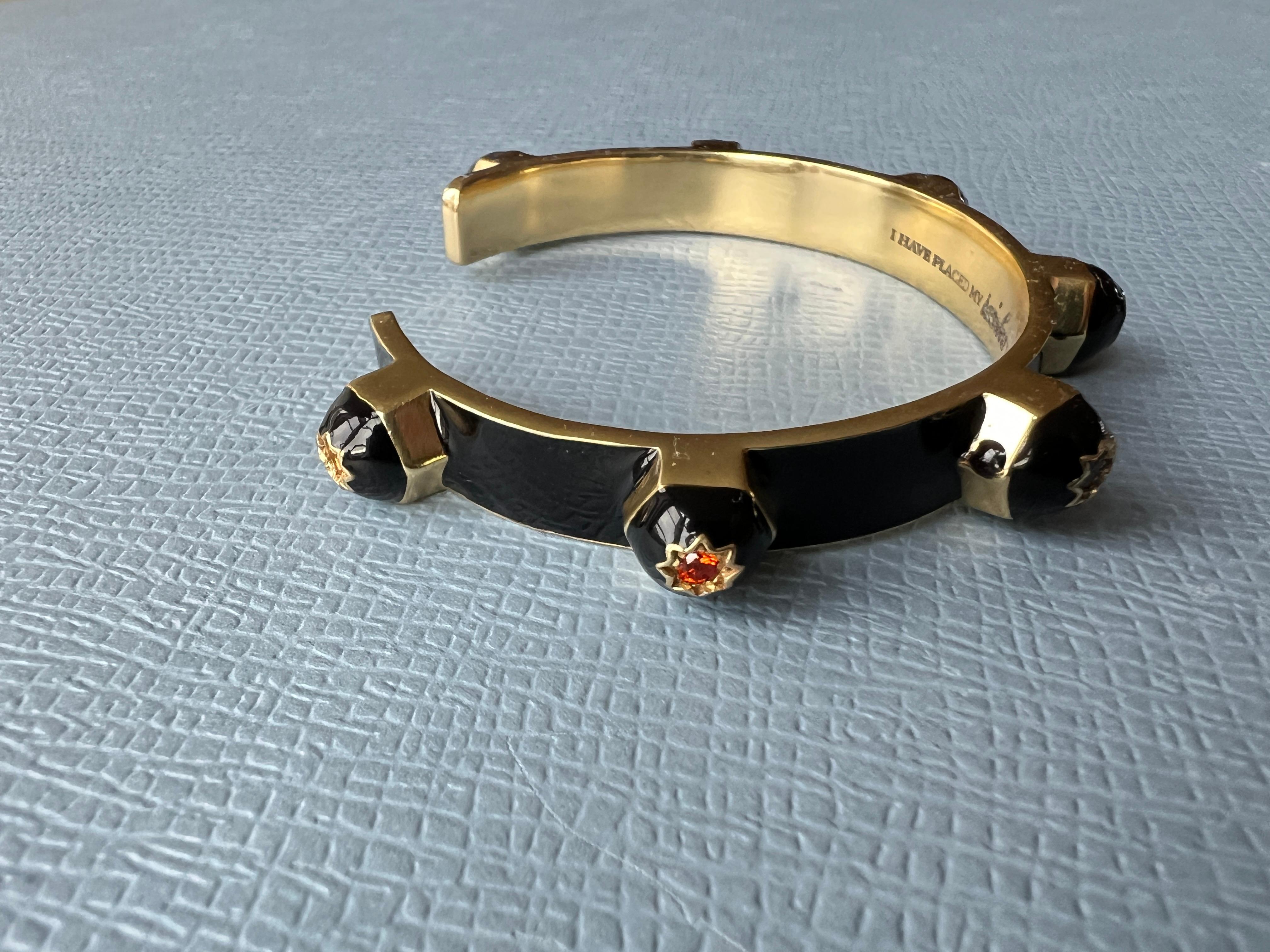 De las mujeres Esmalte negro Chakra Pulsera brazalete Rubí Esmeralda Zafiro Diamante Placa de oro en venta