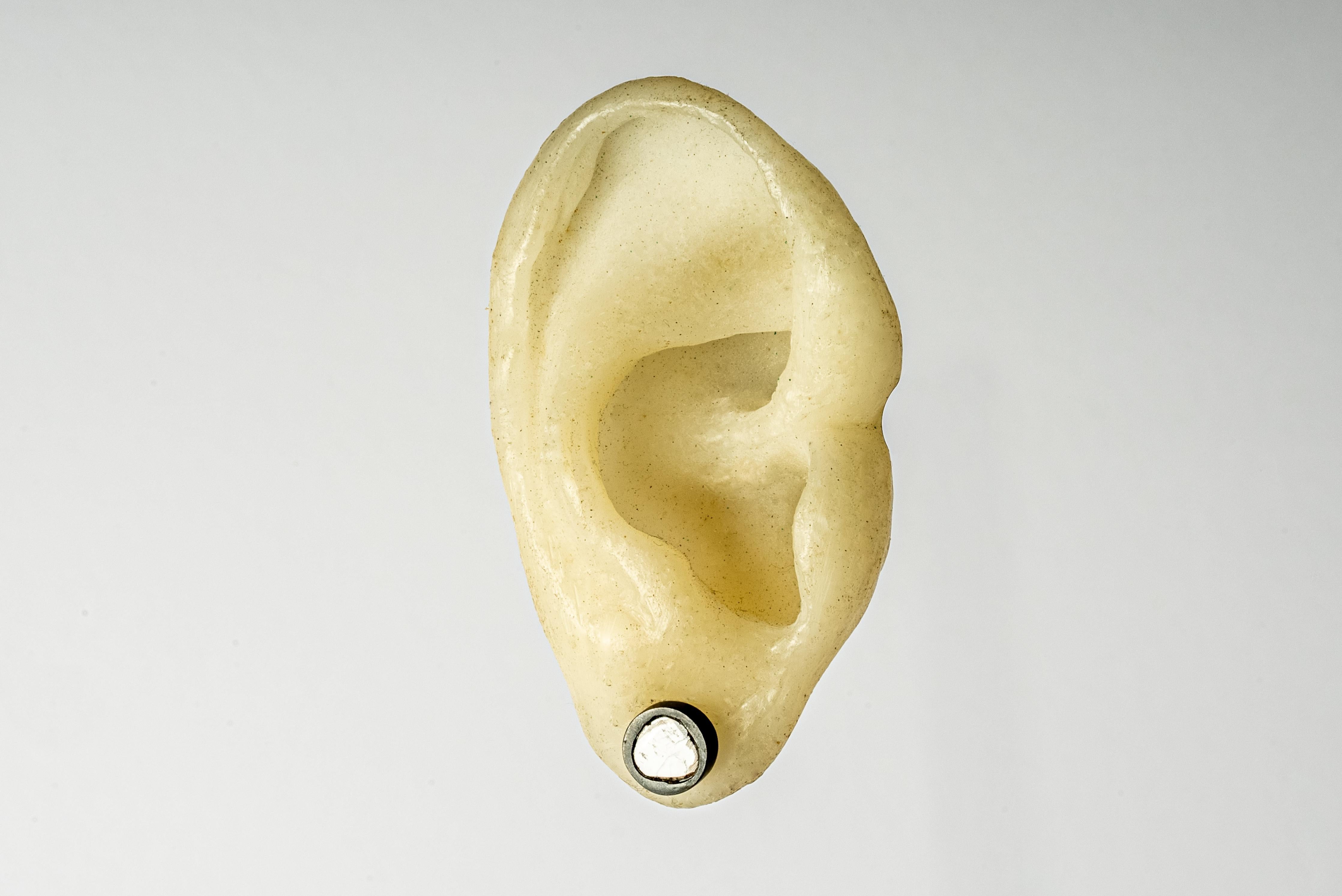 Women's or Men's Stud Earring (0.2 CT, Diamond Slab, KA+DIA) For Sale