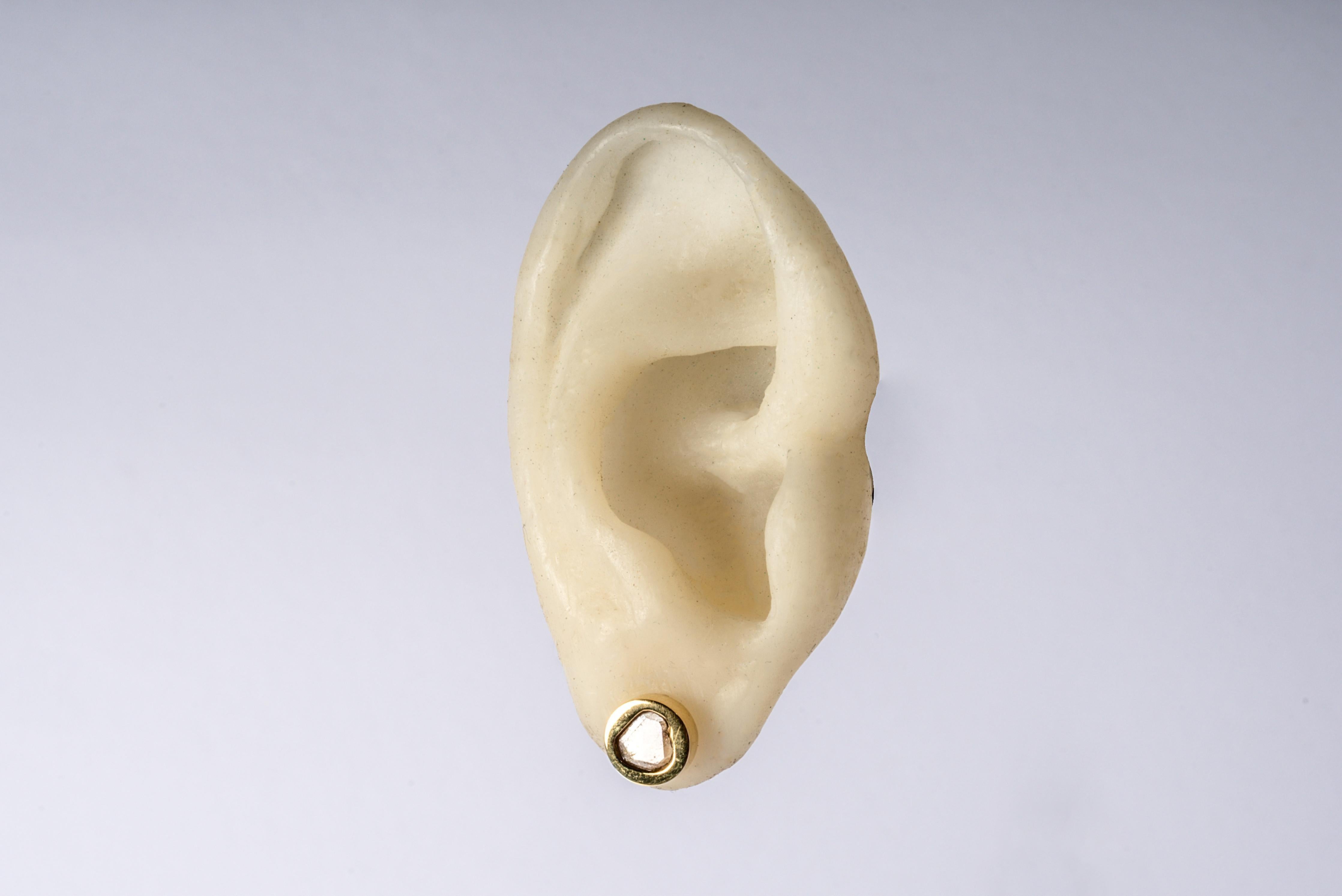 Women's or Men's Stud Earring (0.2 CT, Diamond Slab, YGA+DIA) For Sale