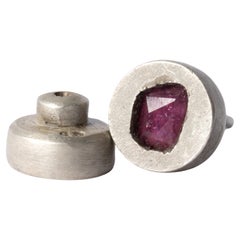 Stud Earring (0.2 CT, Ruby Slice, DA+RUB)