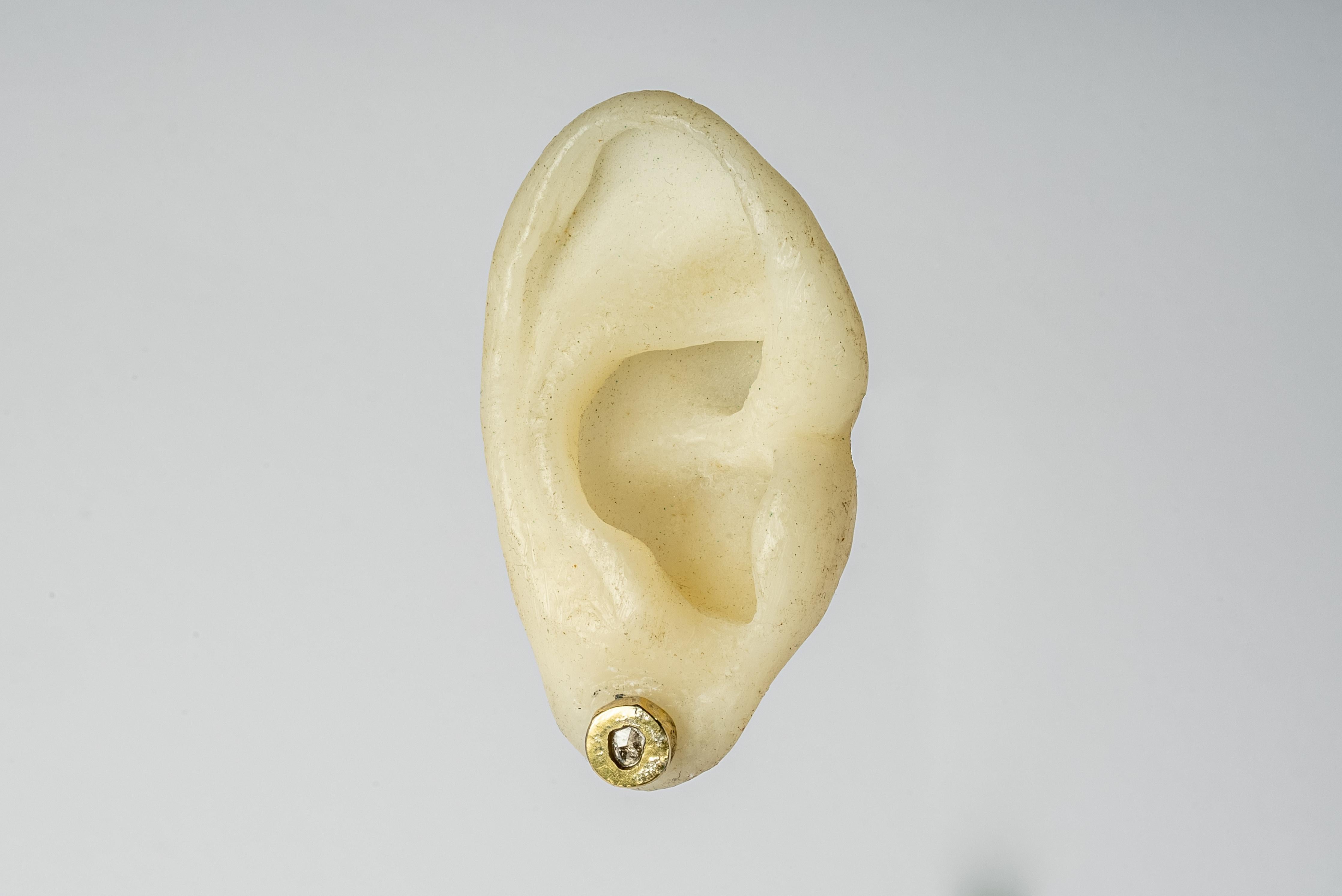 Women's or Men's Stud Earring (Fuse, 0.2 CT, Tiny Faceted Diamond Slab, DA18K+FCDIA) For Sale