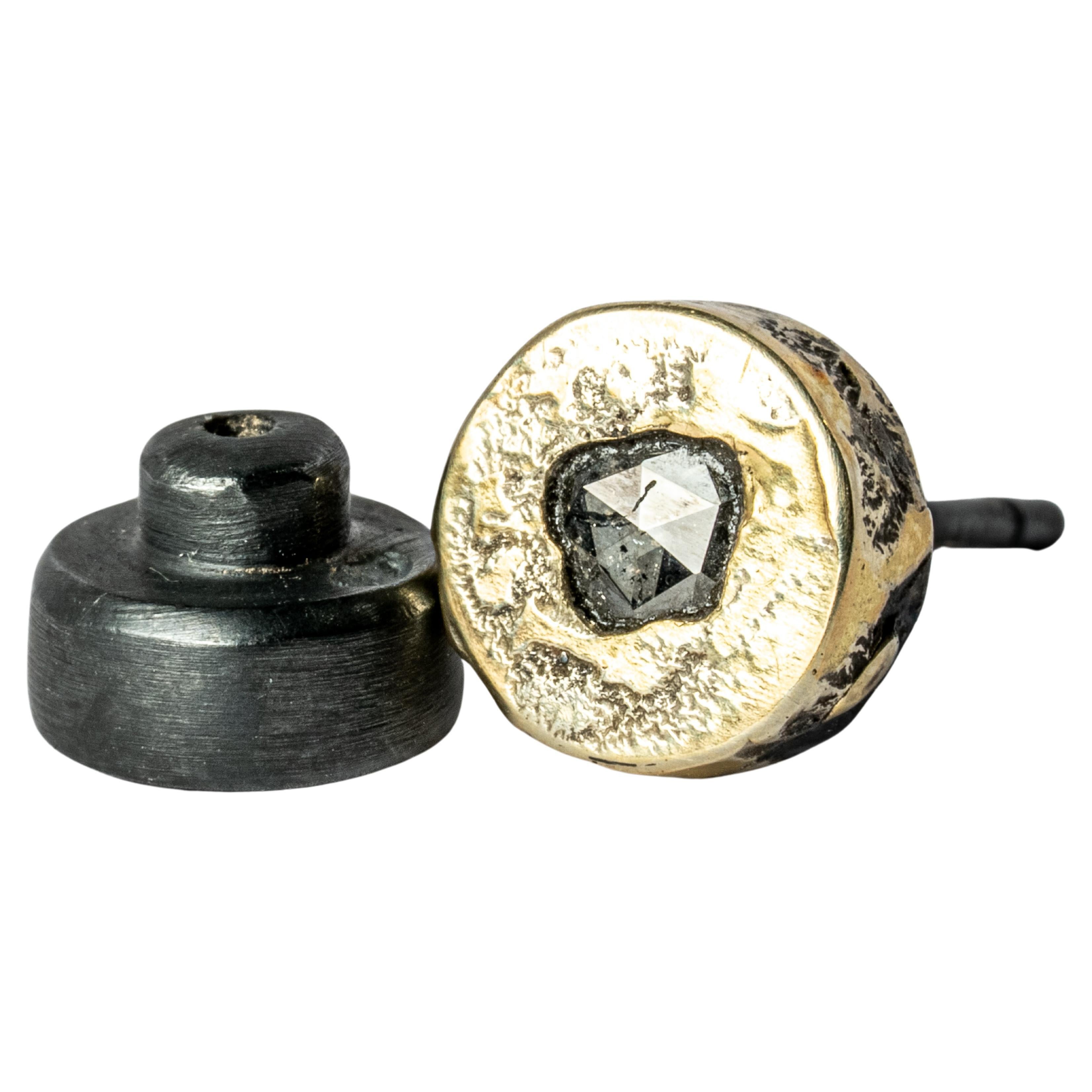 Stud Earring (Fuse, 0.2 CT, Tiny Faceted Diamond Slab, KA18K+FCDIA) For Sale