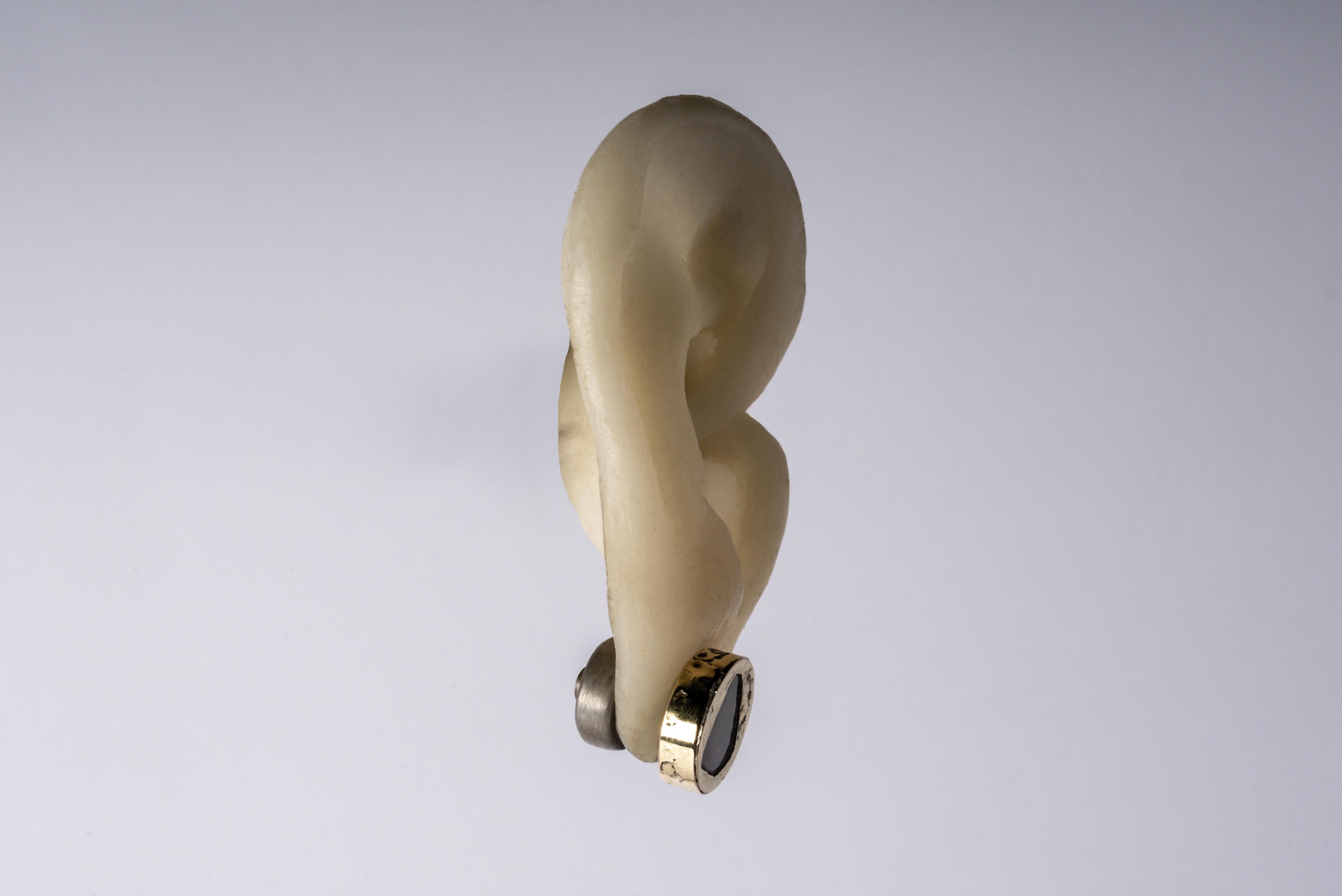 Stud Earring (Fuse, 0.8 CT, Diamond Slab, DA18K+DIA) For Sale 1