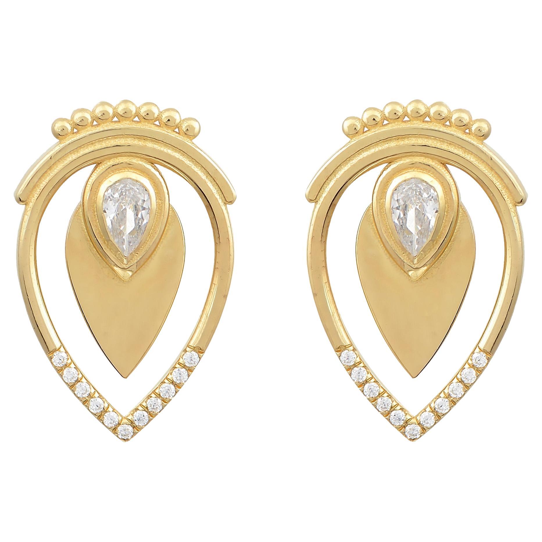 Ohrstecker aus 18 Karat Gelbgold mit birnenförmigen Diamanten