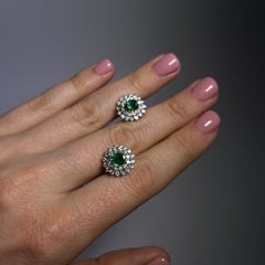 Stud Earrings with Emeralds & Diamonds in 18 Karat Yellow Gold