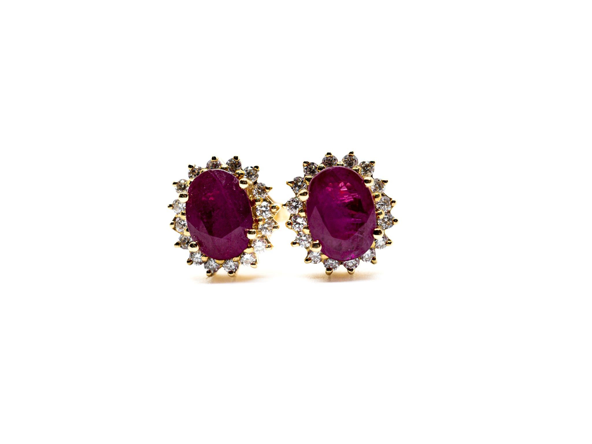 Women's or Men's Natural Ruby Diamond Stud Earrings Luxury 18 Karat Yellow  For Sale