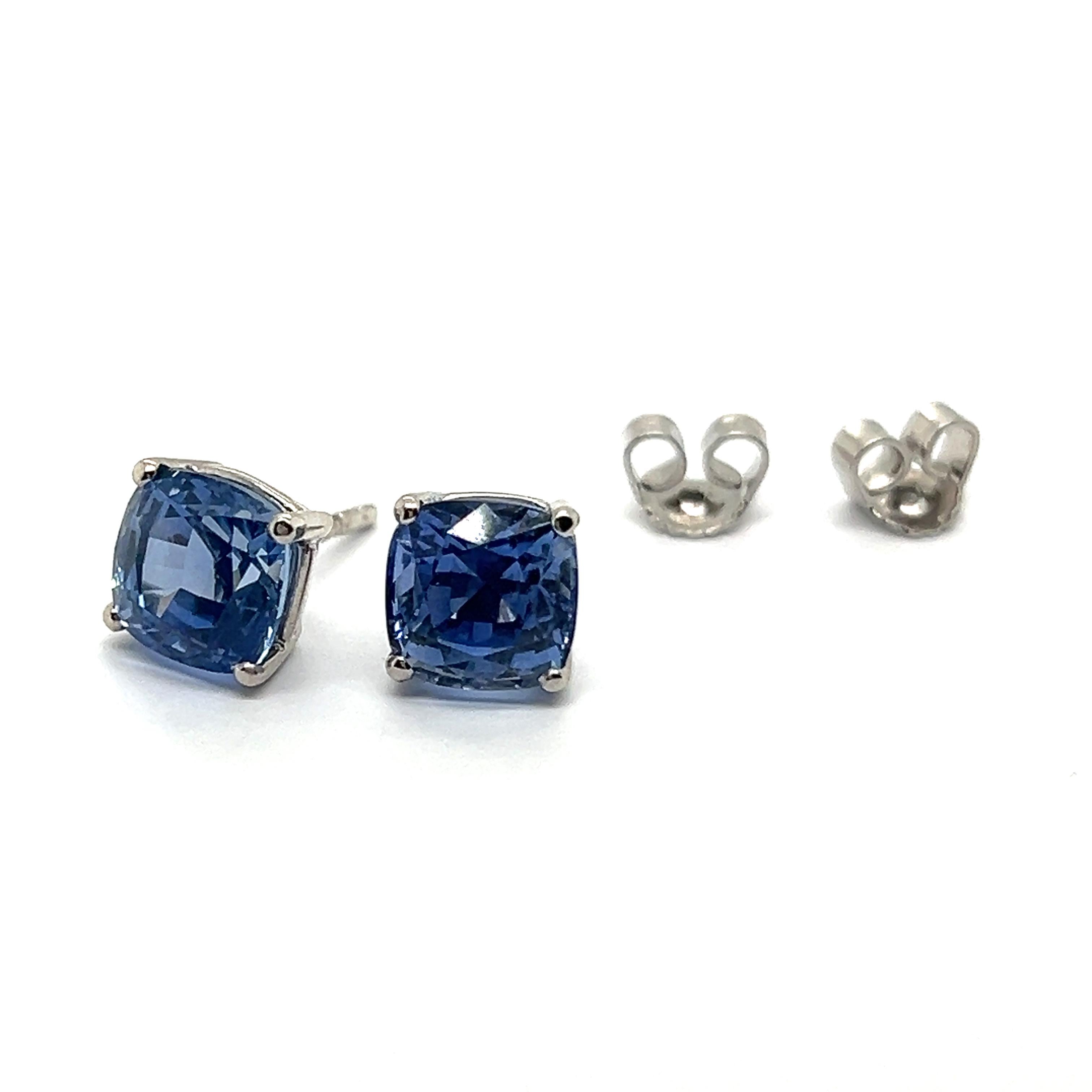 Studd Earrings with unheated Sapphires in 18 Karat White Gold For Sale 4