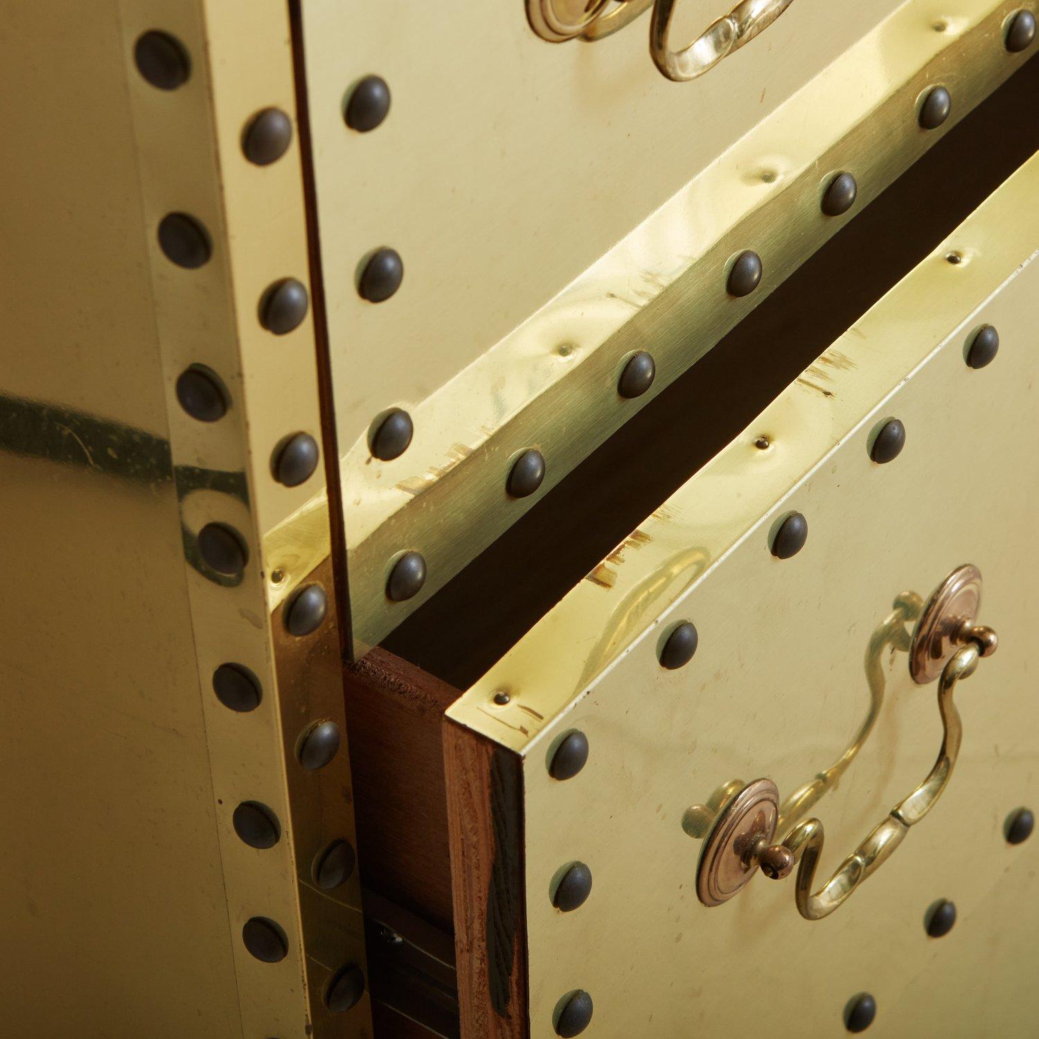 Studded Brass Dresser, 20th Century For Sale 4