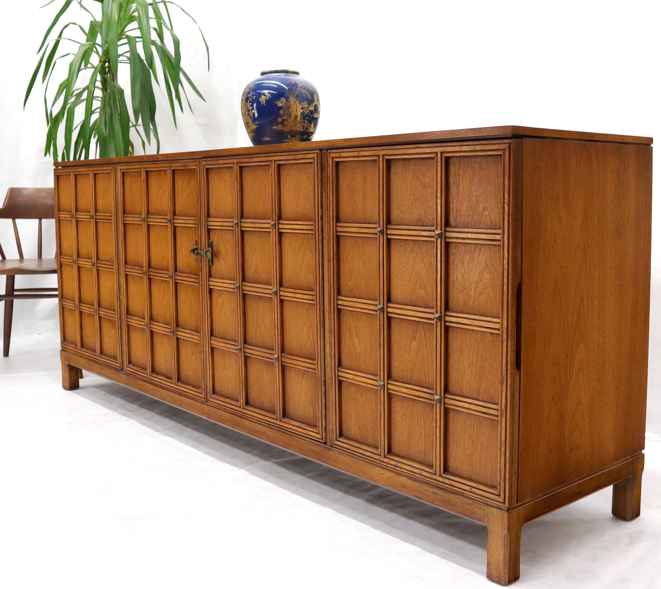 Studded Lattice Work Four Door long Credenza Server In Good Condition In Rockaway, NJ