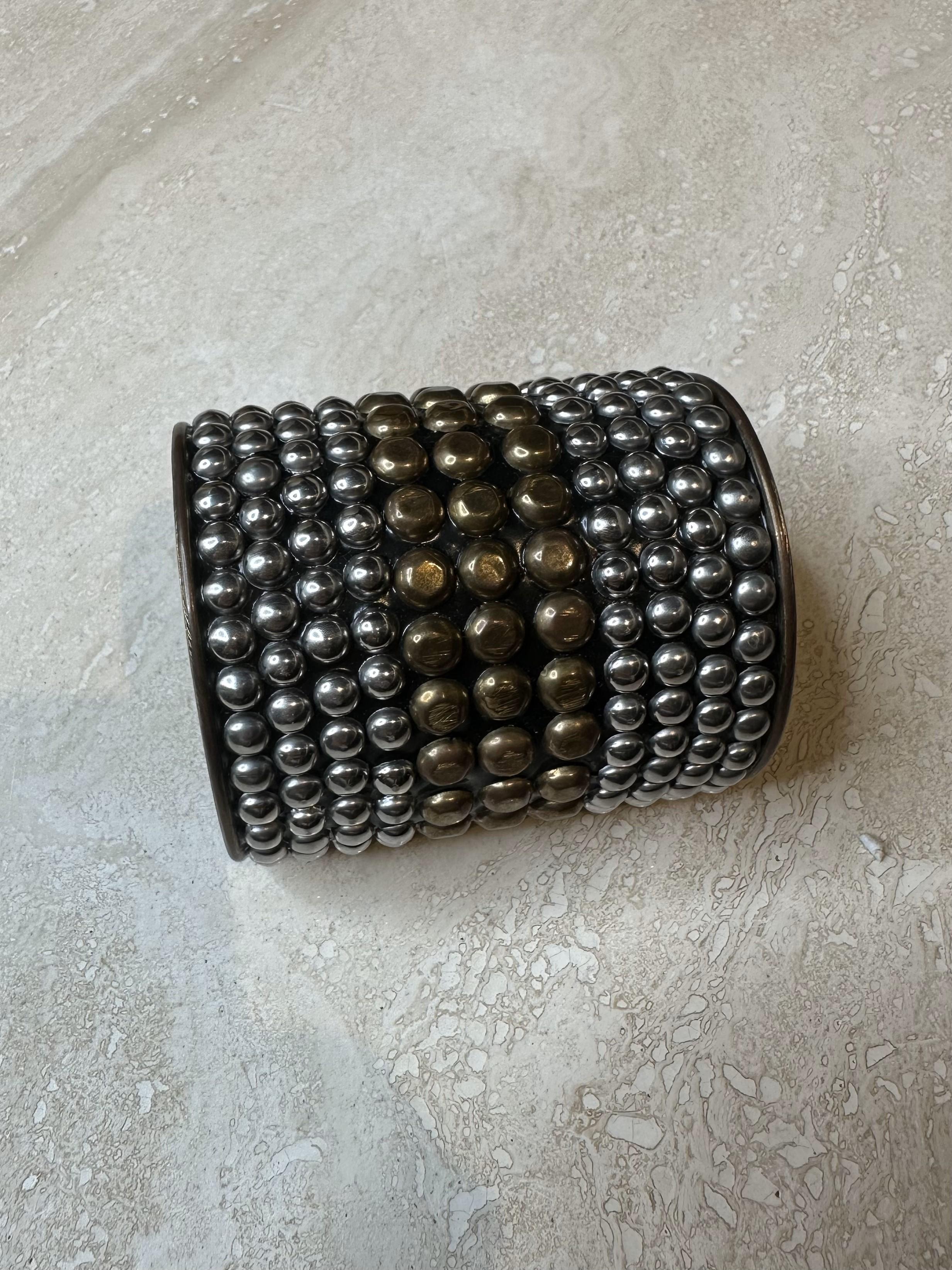 da uomo o donna Braccialetto vintage in ottone e argento con borchie Boho in vendita