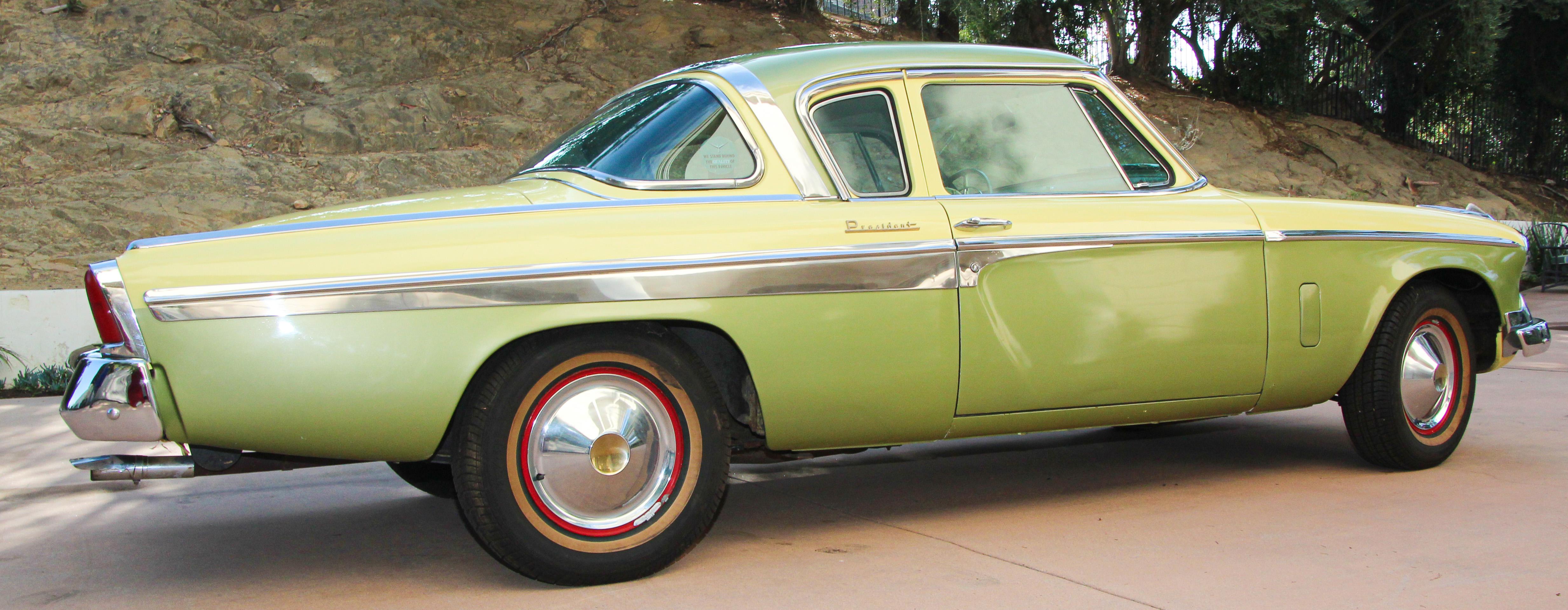Studebaker President 1955, Collector Car Gelb und Lime Green (amerikanisch) im Angebot