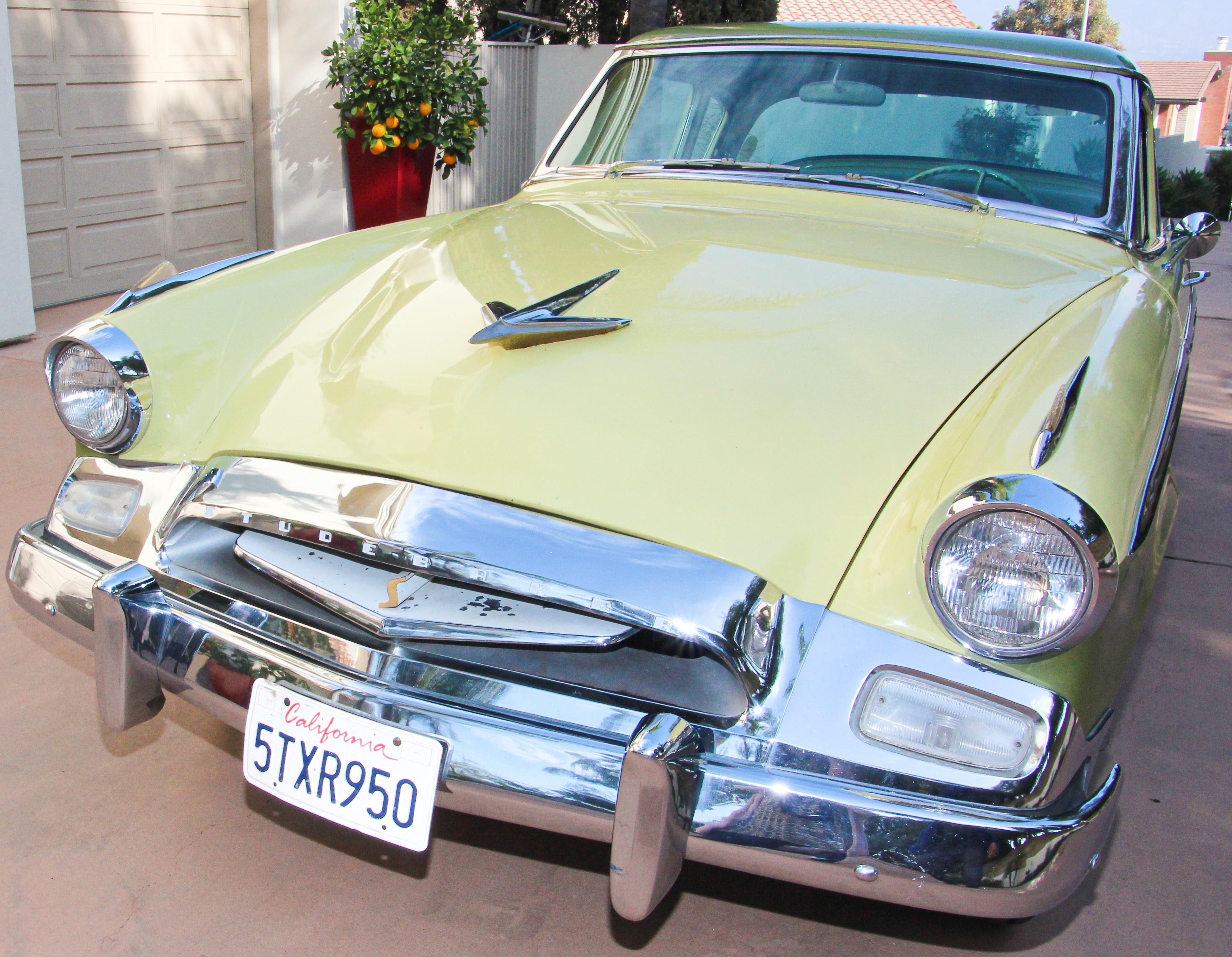 American Studebaker President 1955, Collector Car Yellow and Lime Green For Sale
