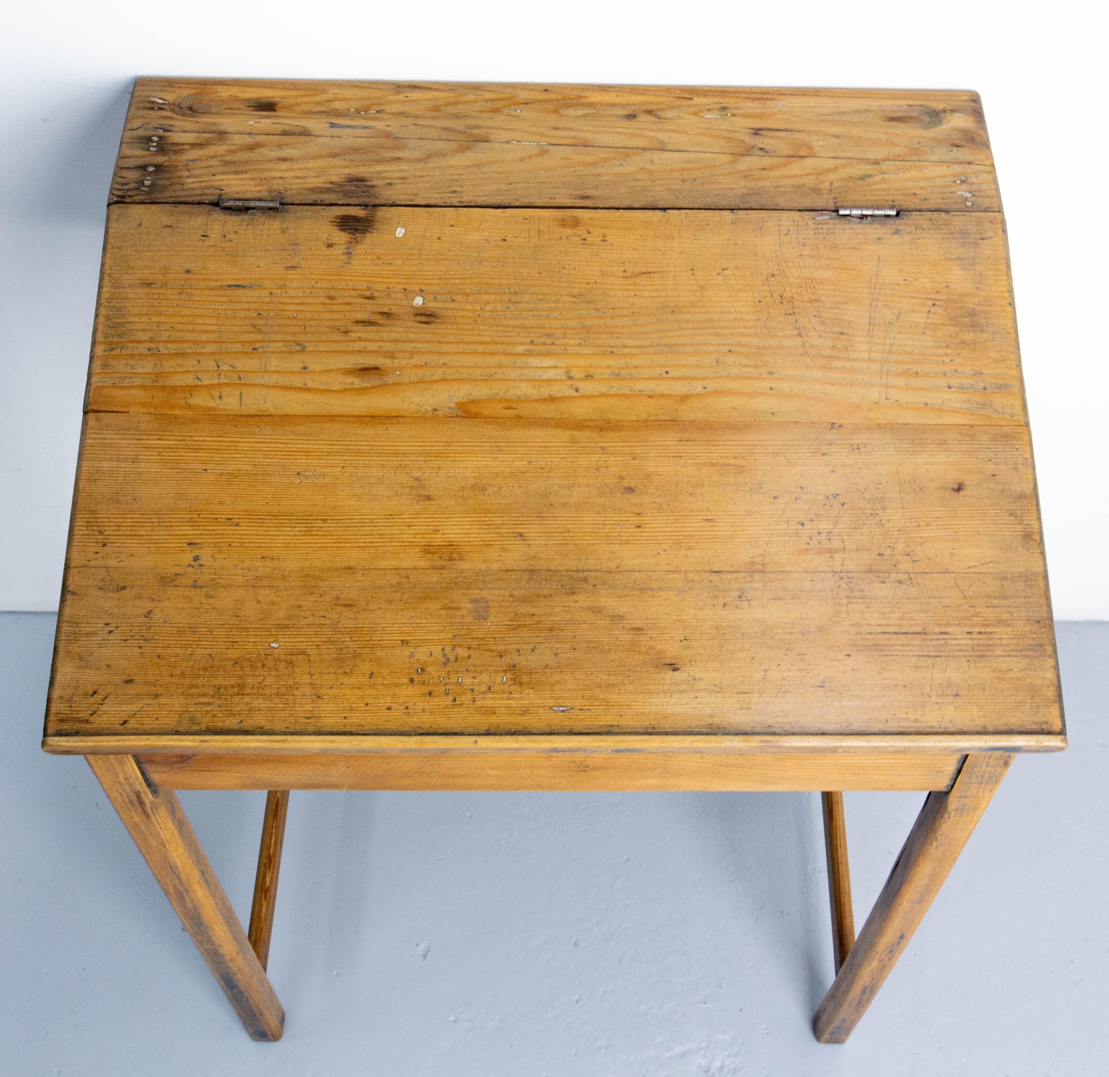 Student Pine Writing Table Slant Top Desk France, Early 20th C For Sale 1