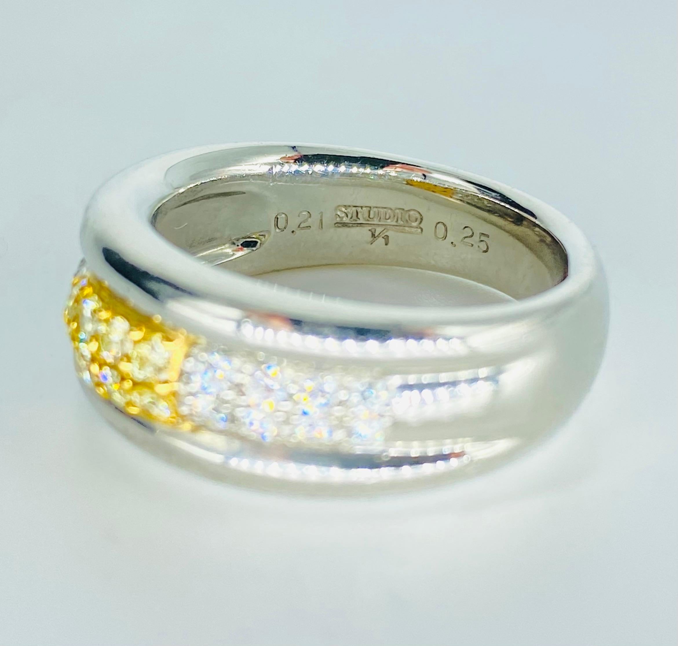 Studio 0.46 Carat Yellow & White Diamonds Platinum/18k Yellow Gold Band Ring In Excellent Condition For Sale In Miami, FL