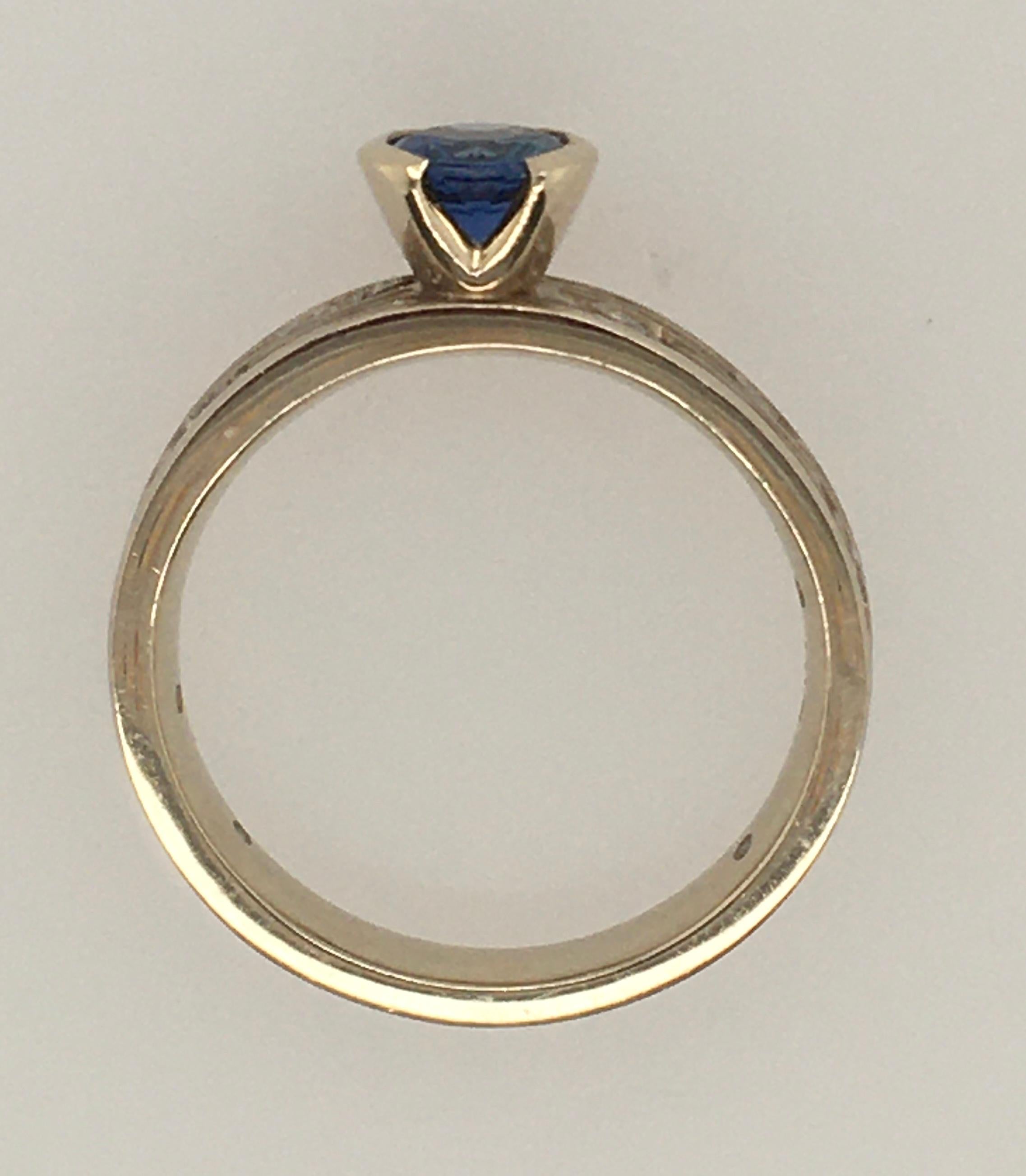 STUDIO 311 Narrow Starry Night .48 CT Blue Sapphire & Diamonds White Gold Ring  In Excellent Condition For Sale In Kennebunkport, ME
