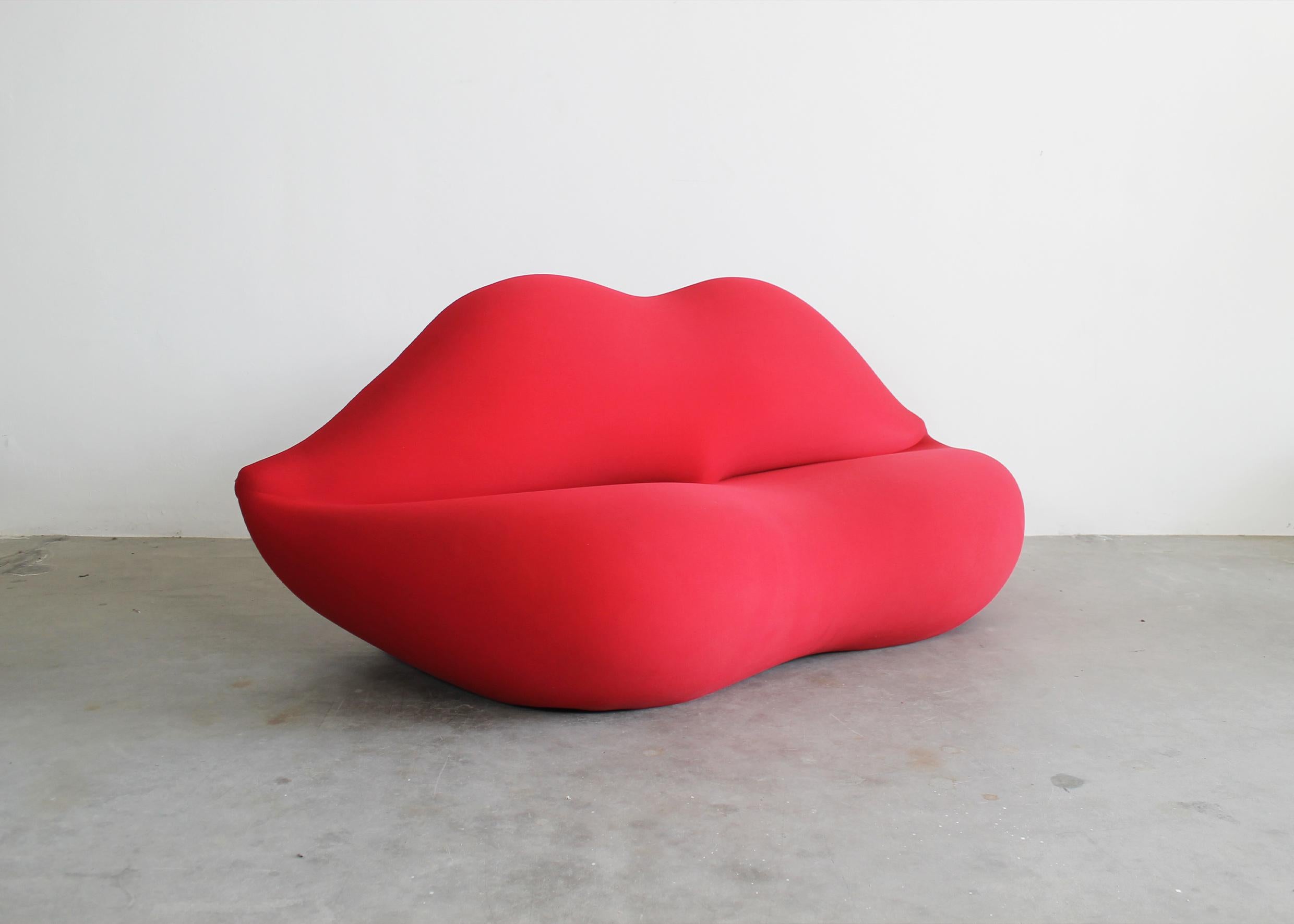Postmoderne Sofa Bocca ou Marilyn Studio 65 en tissu rouge de Gufram 1970 en vente