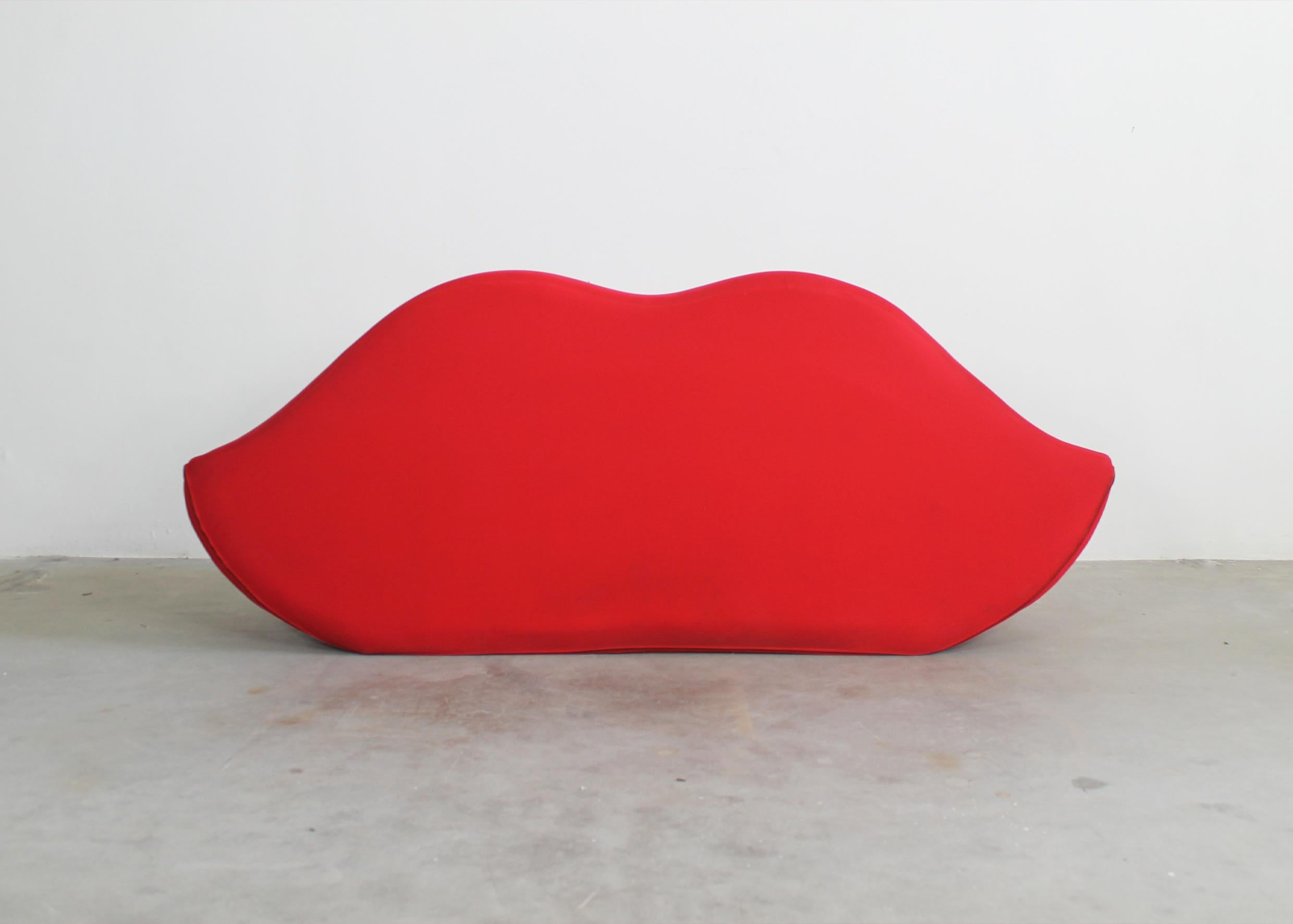Autre Sofa Bocca ou Marilyn Studio 65 en tissu rouge de Gufram 1970 en vente