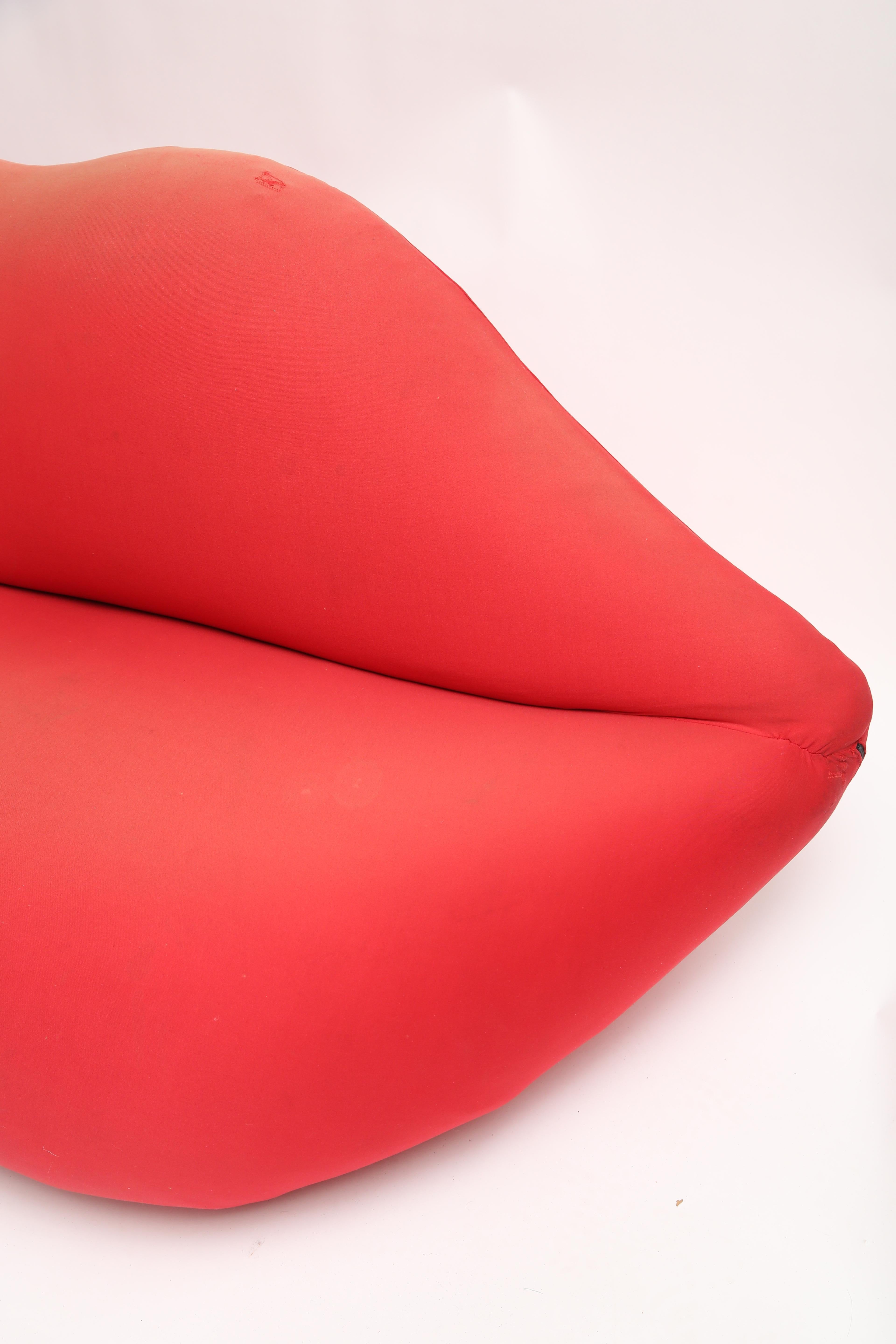 lip couch