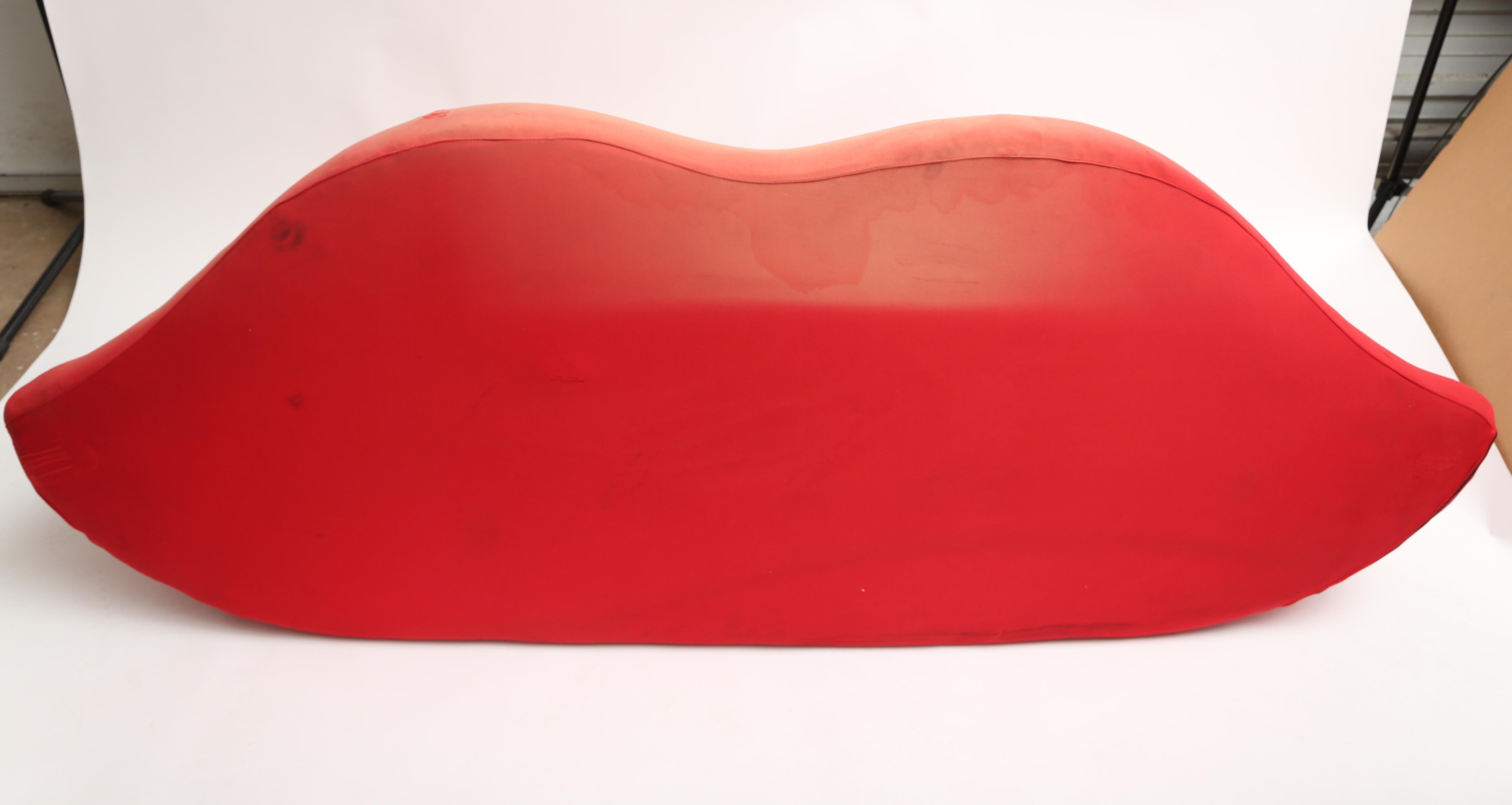 Studio 65 Marilyn lip Sofa 3