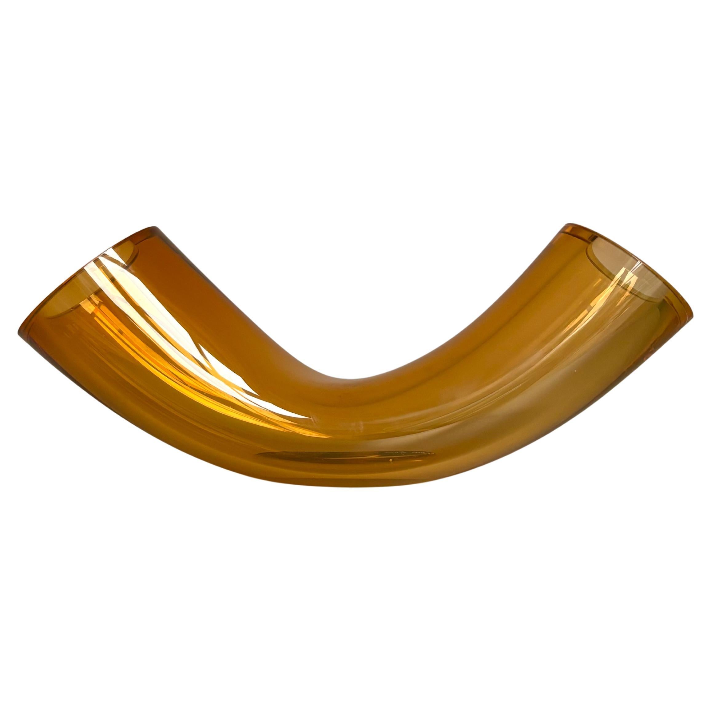 Studio Ahus Vase à cornes en verre orange, Suède, 1993 en vente