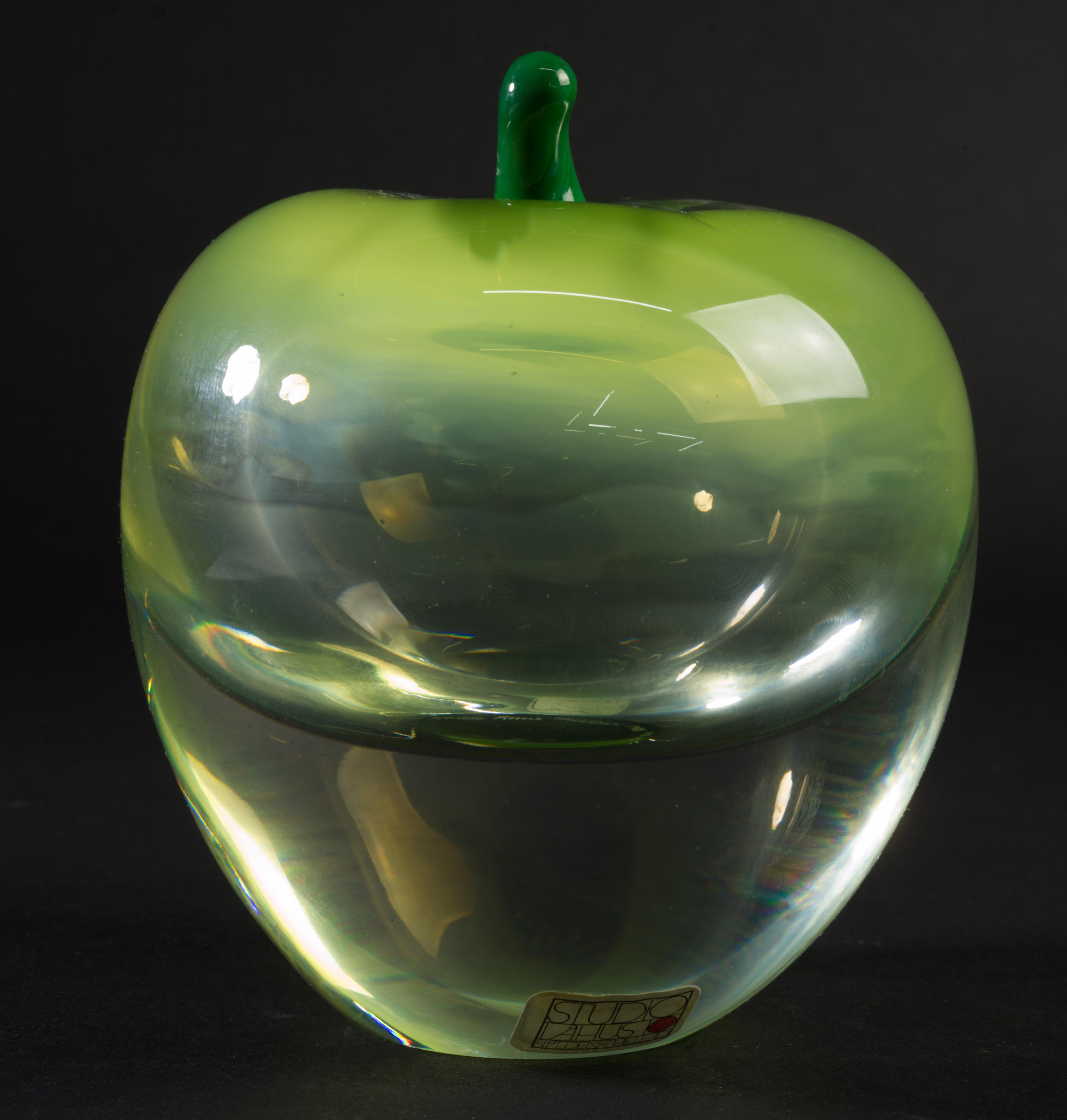 Studio Åhus Sommerso Art Glass Green Apple Hanne Dreutler Arthur Zirnsack Sweden For Sale 4