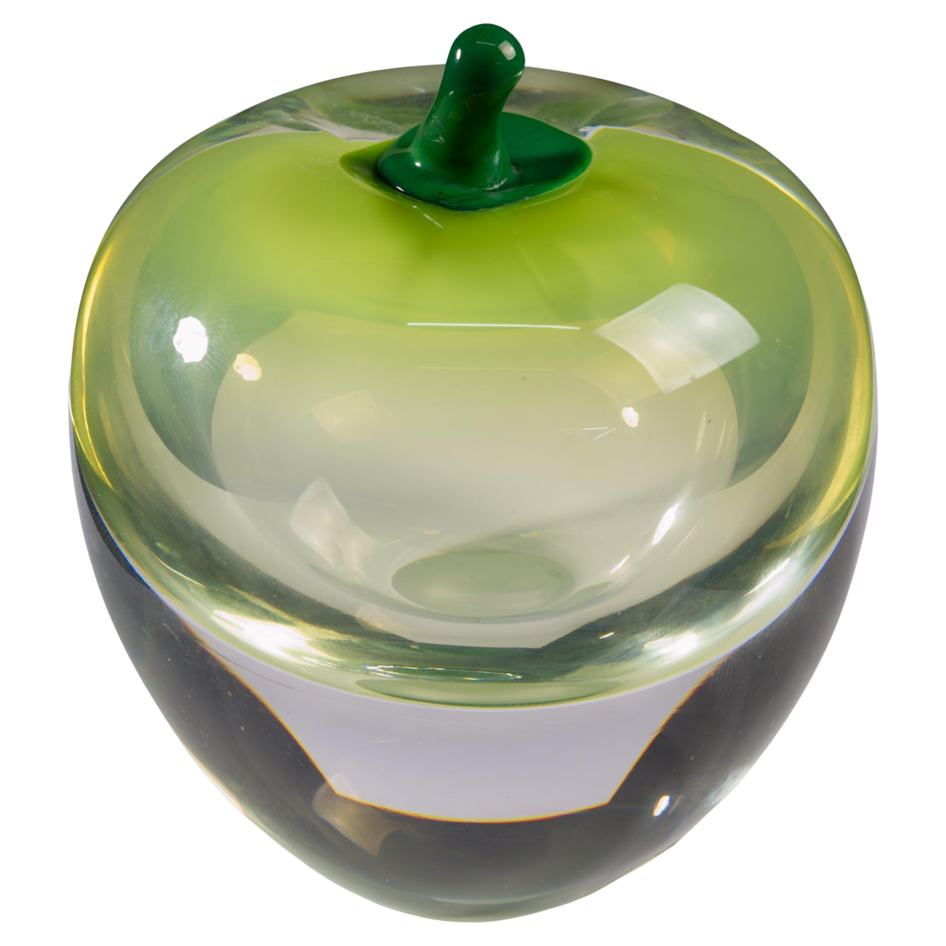 Studio Åhus Sommerso Art Glass Green Apple Hanne Dreutler Arthur Zirnsack Sweden For Sale