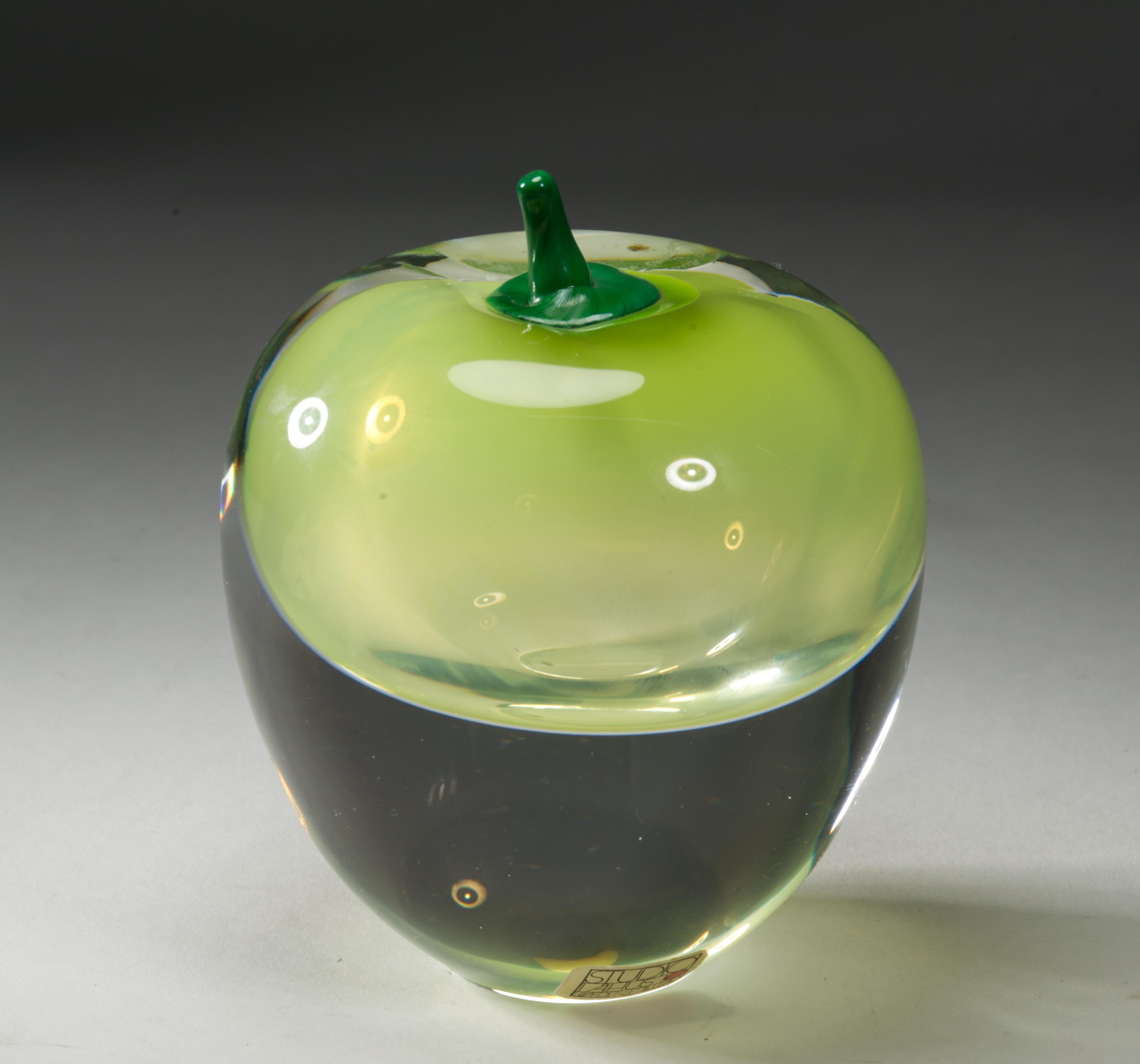 Studio Åhus Sommerso Art Glass Green Apple Hanne Dreutler Arthur Zirnsack Sweden 1